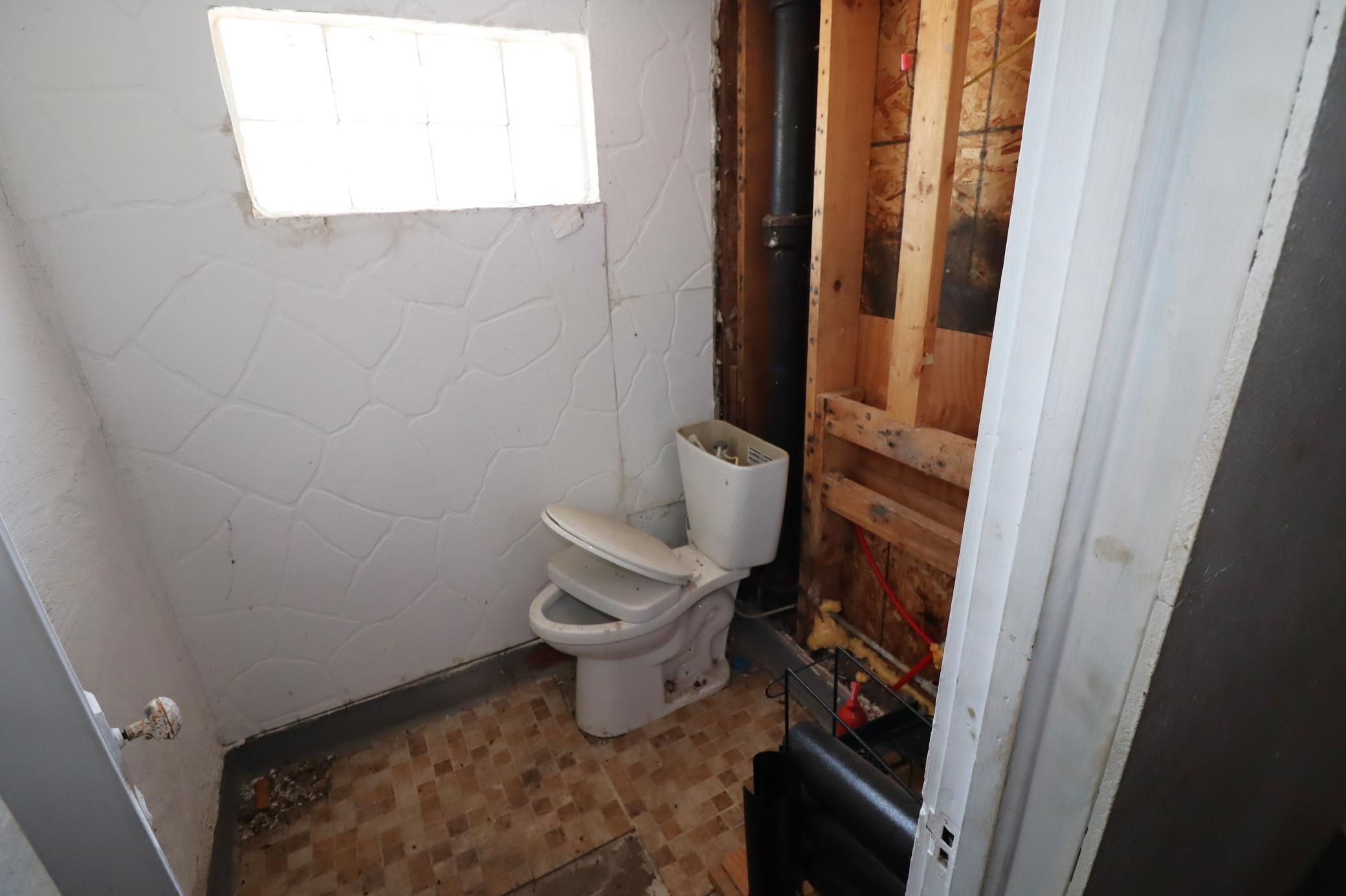 22195 Us Highway 63 Property Photo 44