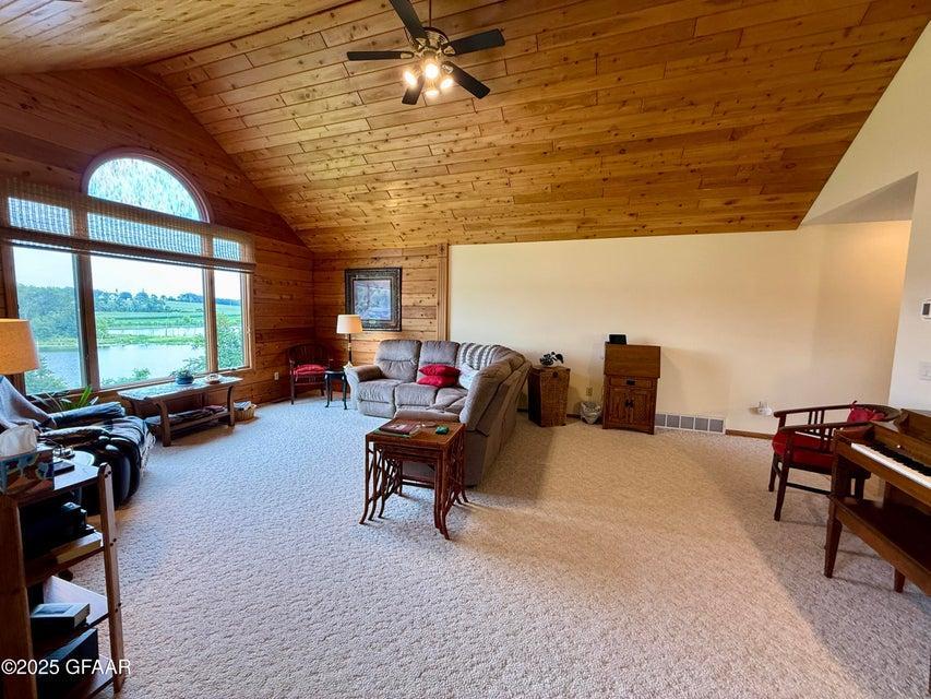 17021 470th Street Property Photo 22
