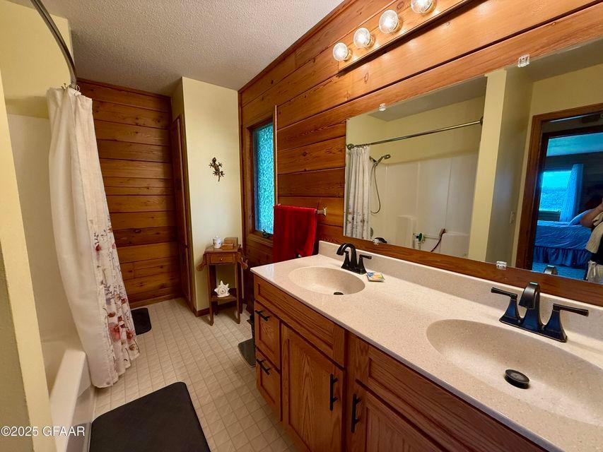 17021 470th Street Property Photo 25