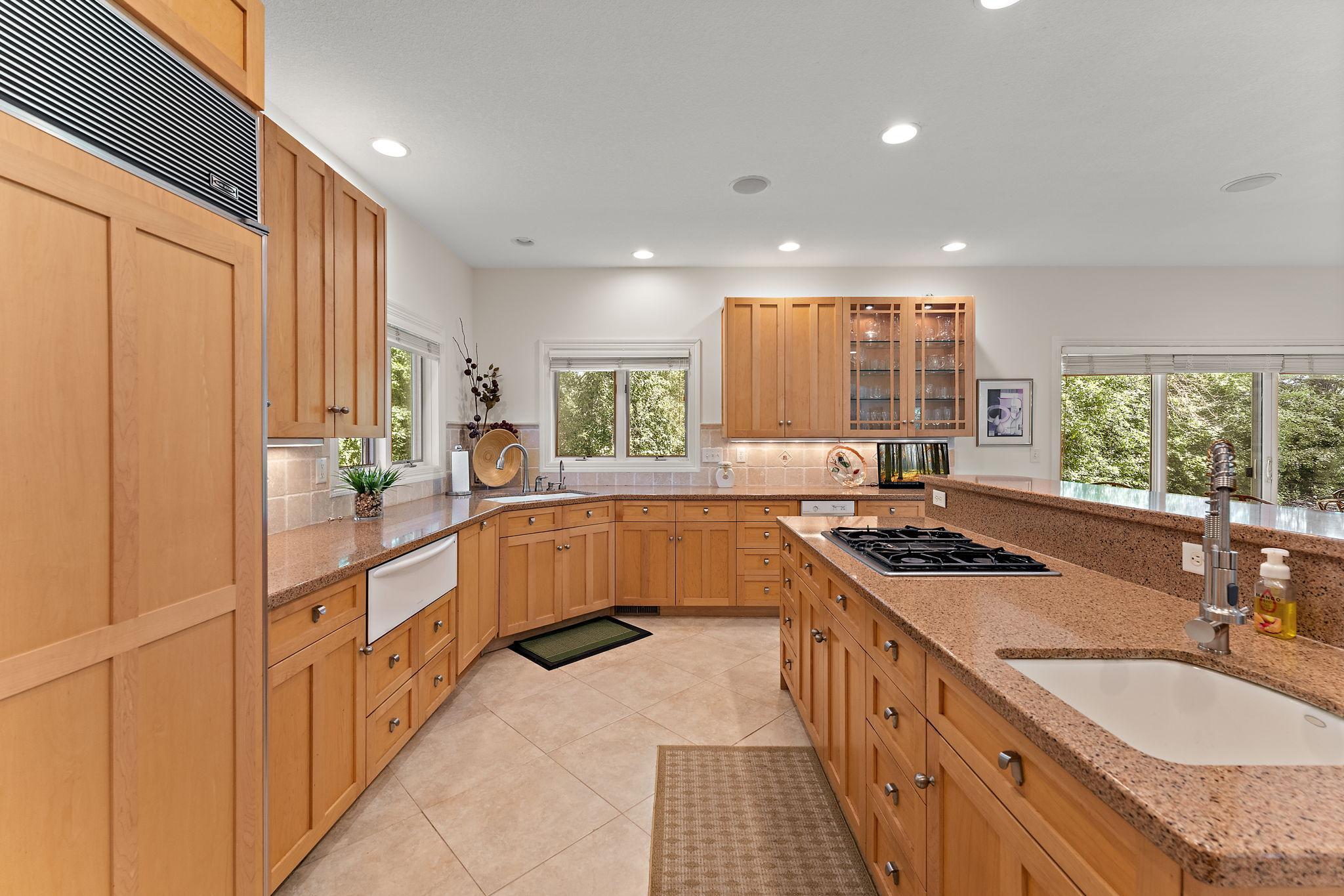 2935 Minnehaha Curve E Property Photo 14