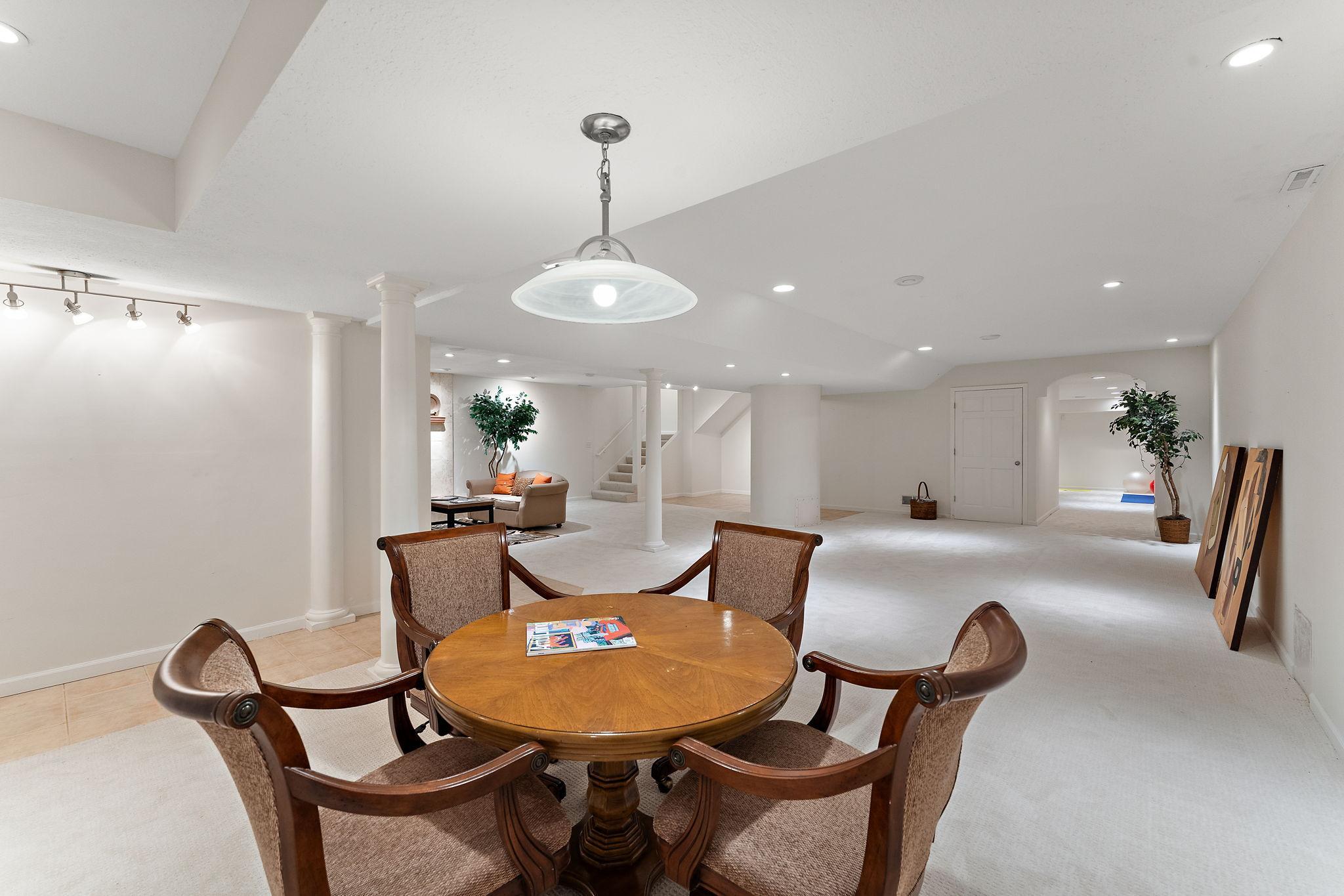 2935 Minnehaha Curve E Property Photo 59
