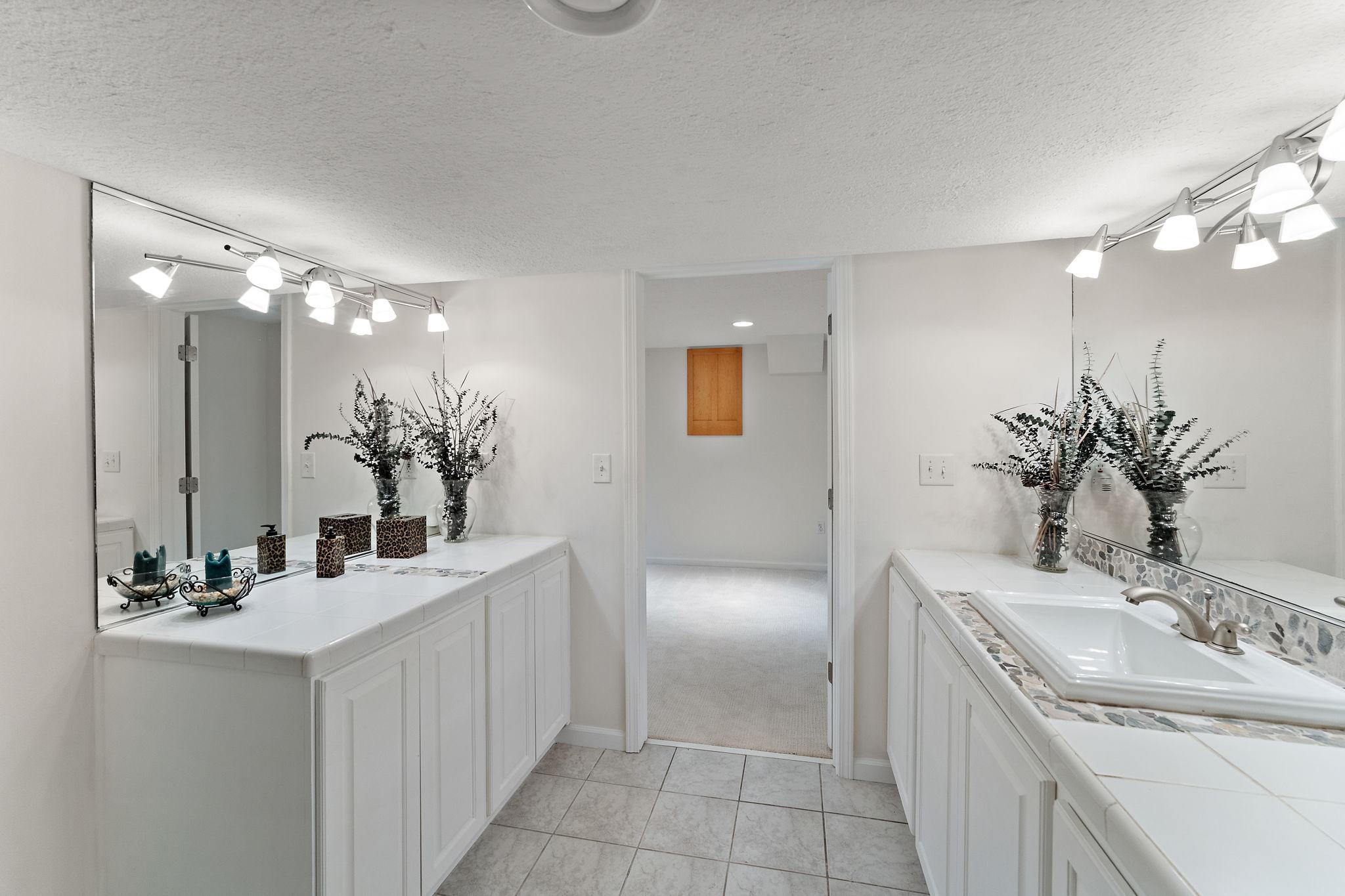2935 Minnehaha Curve E Property Photo 64