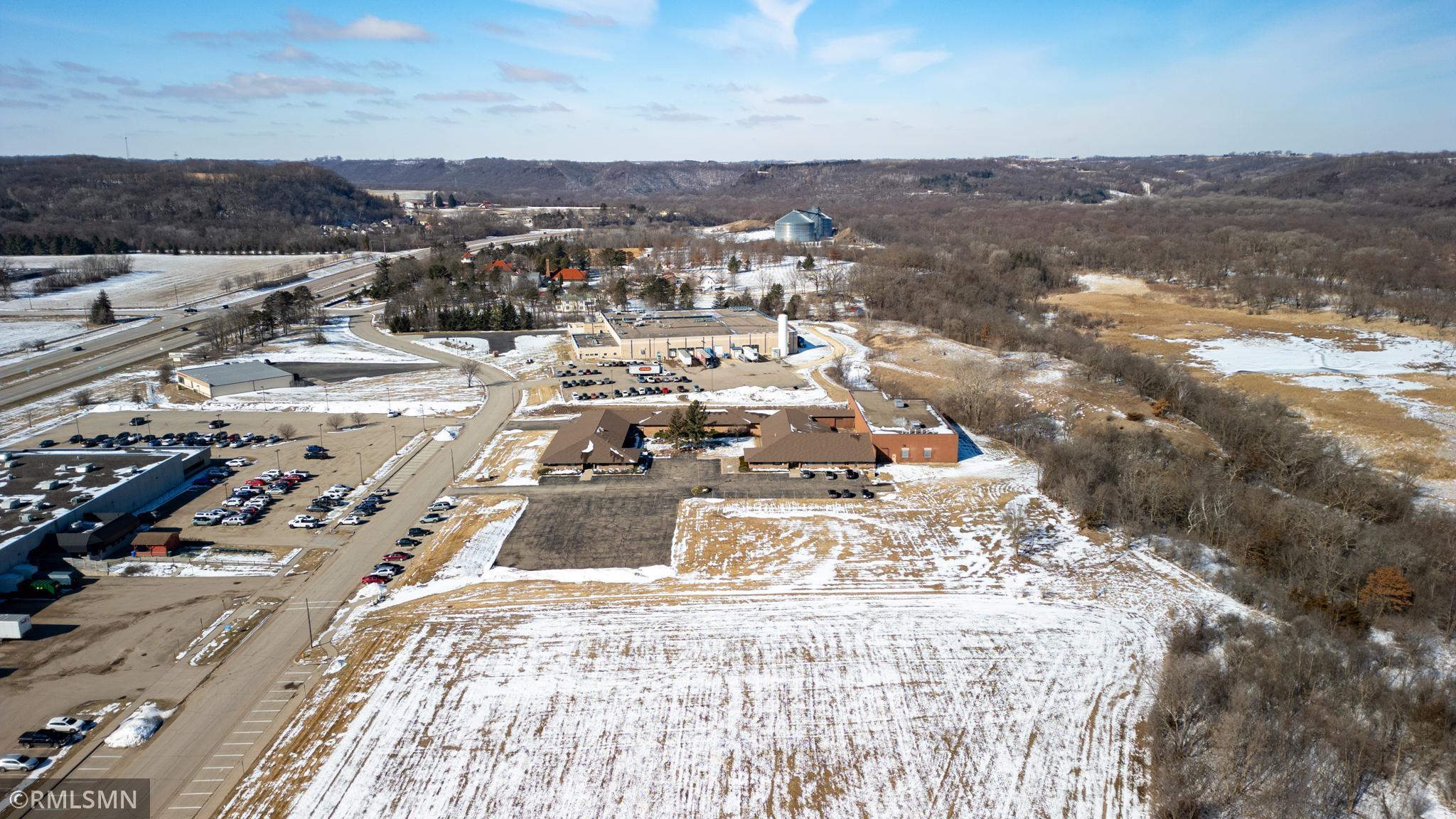 5140 Moundview Drive Property Photo 36