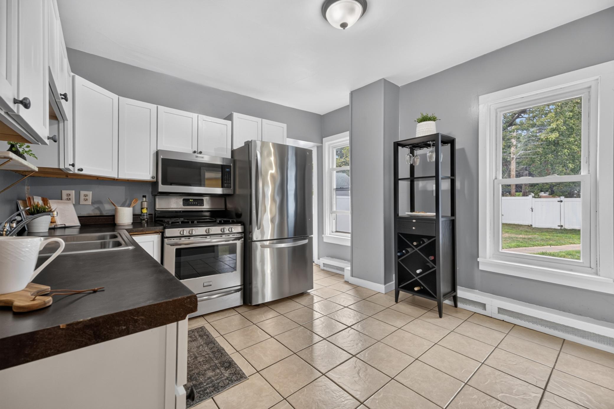 1033 Armstrong Avenue Property Photo 14