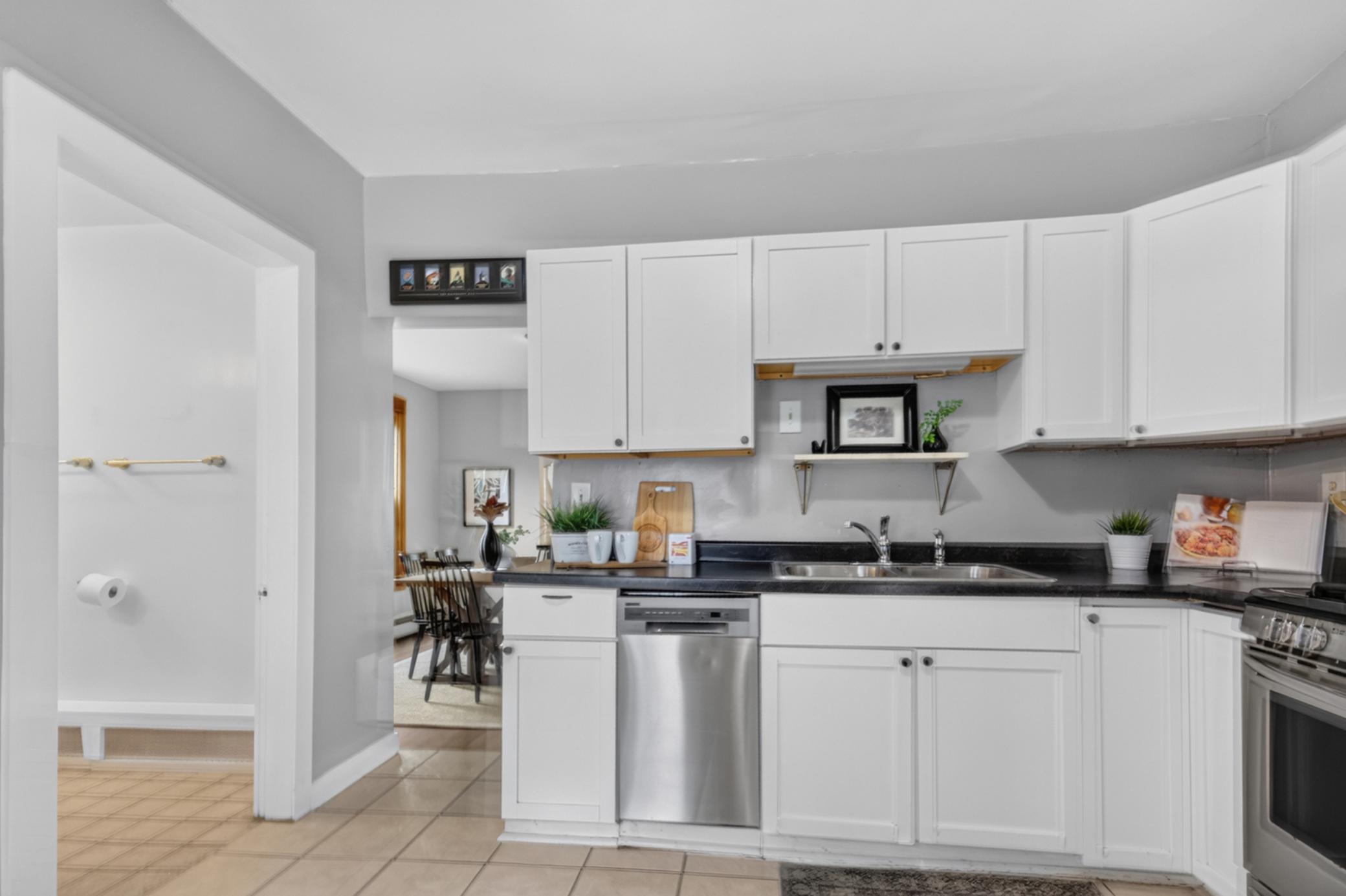 1033 Armstrong Avenue Property Photo 16