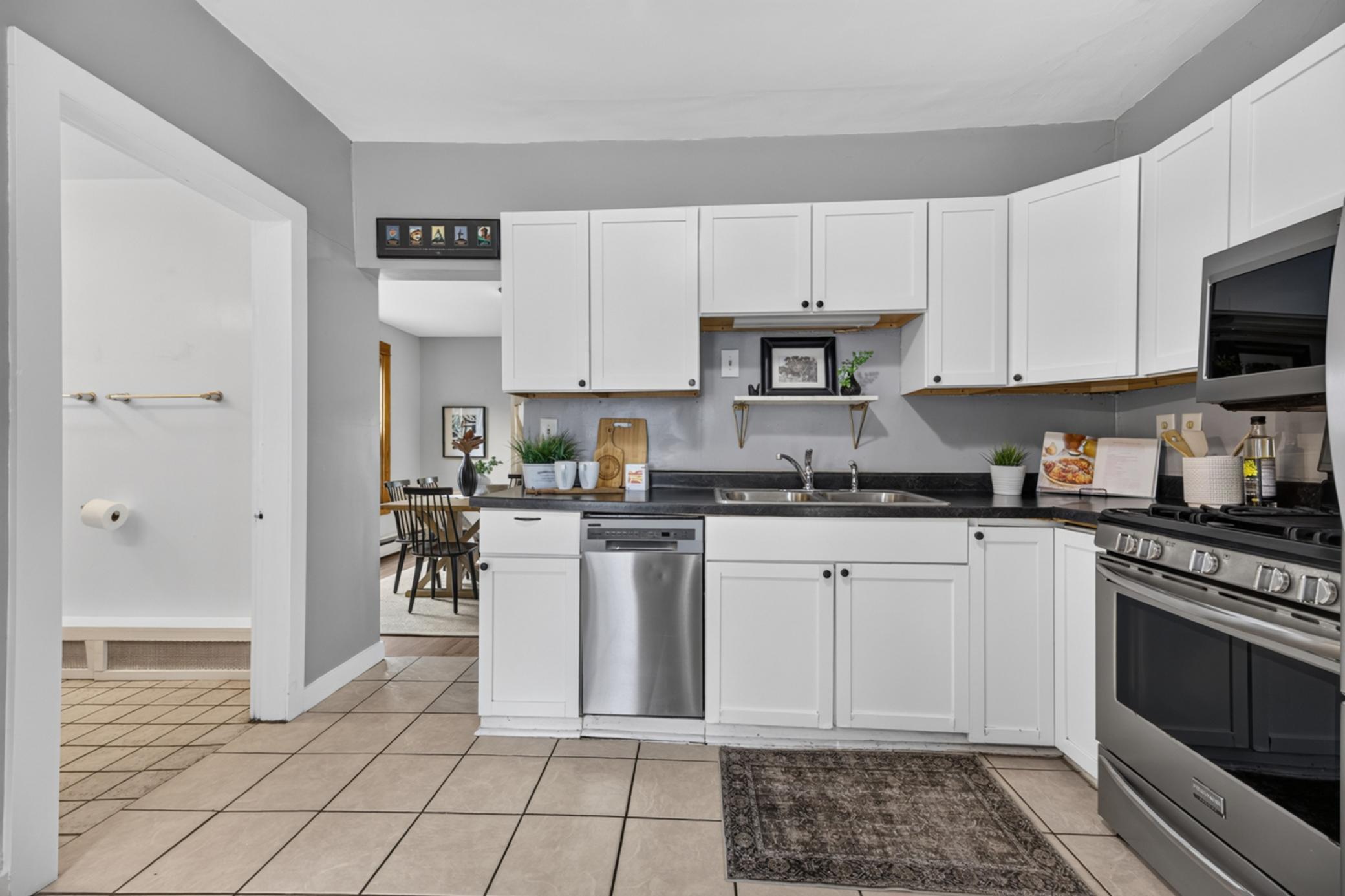 1033 Armstrong Avenue Property Photo 17