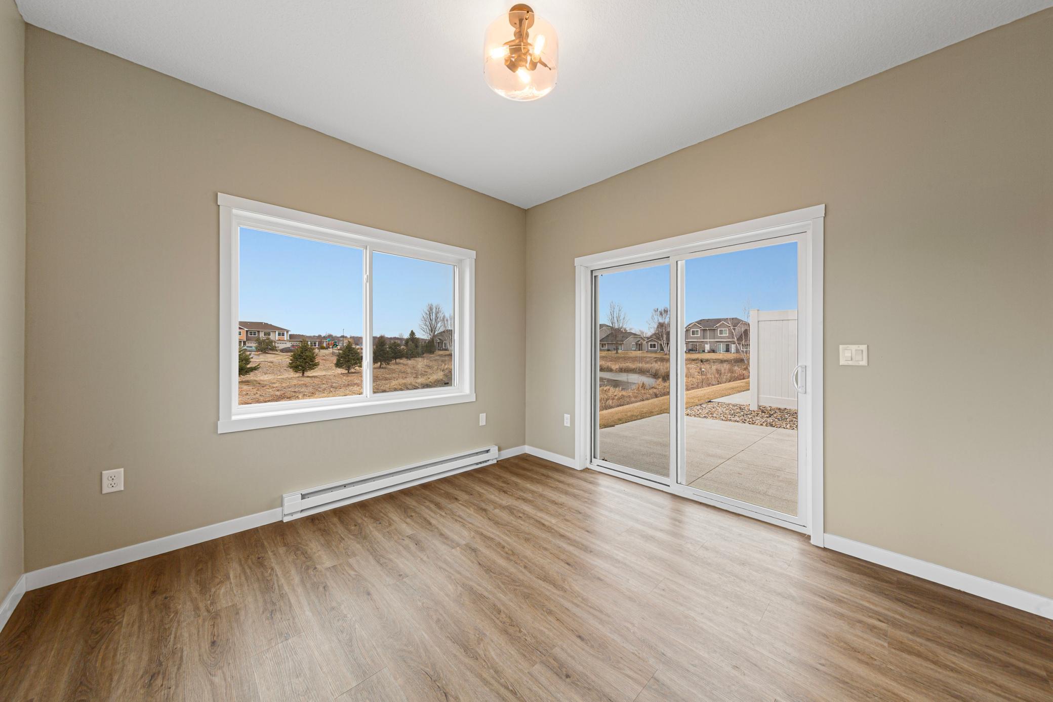 501 Ford Street E Property Photo 10