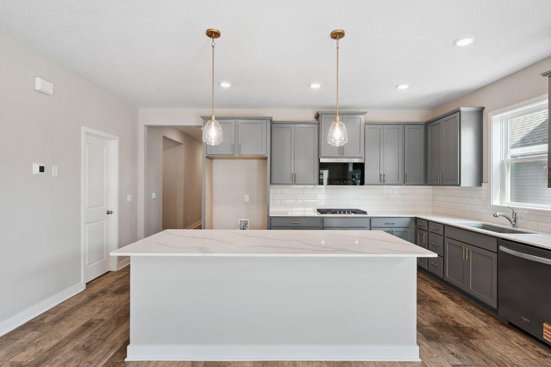 23879 Ashbury Drive Property Photo 4