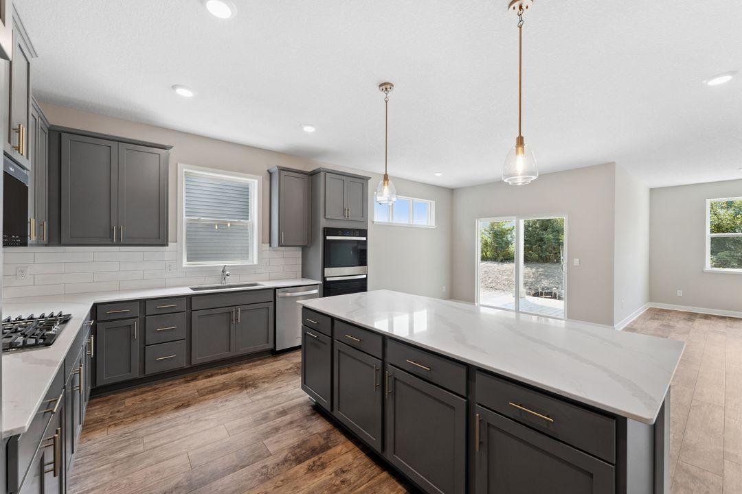 23879 Ashbury Drive Property Photo 8