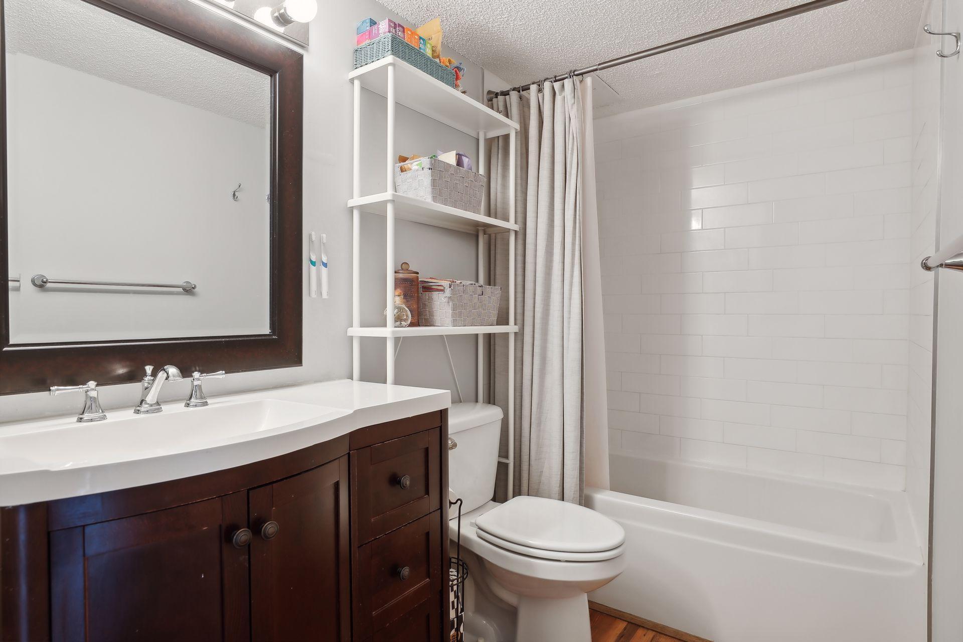 78 10th Street E 402 Property Photo 15