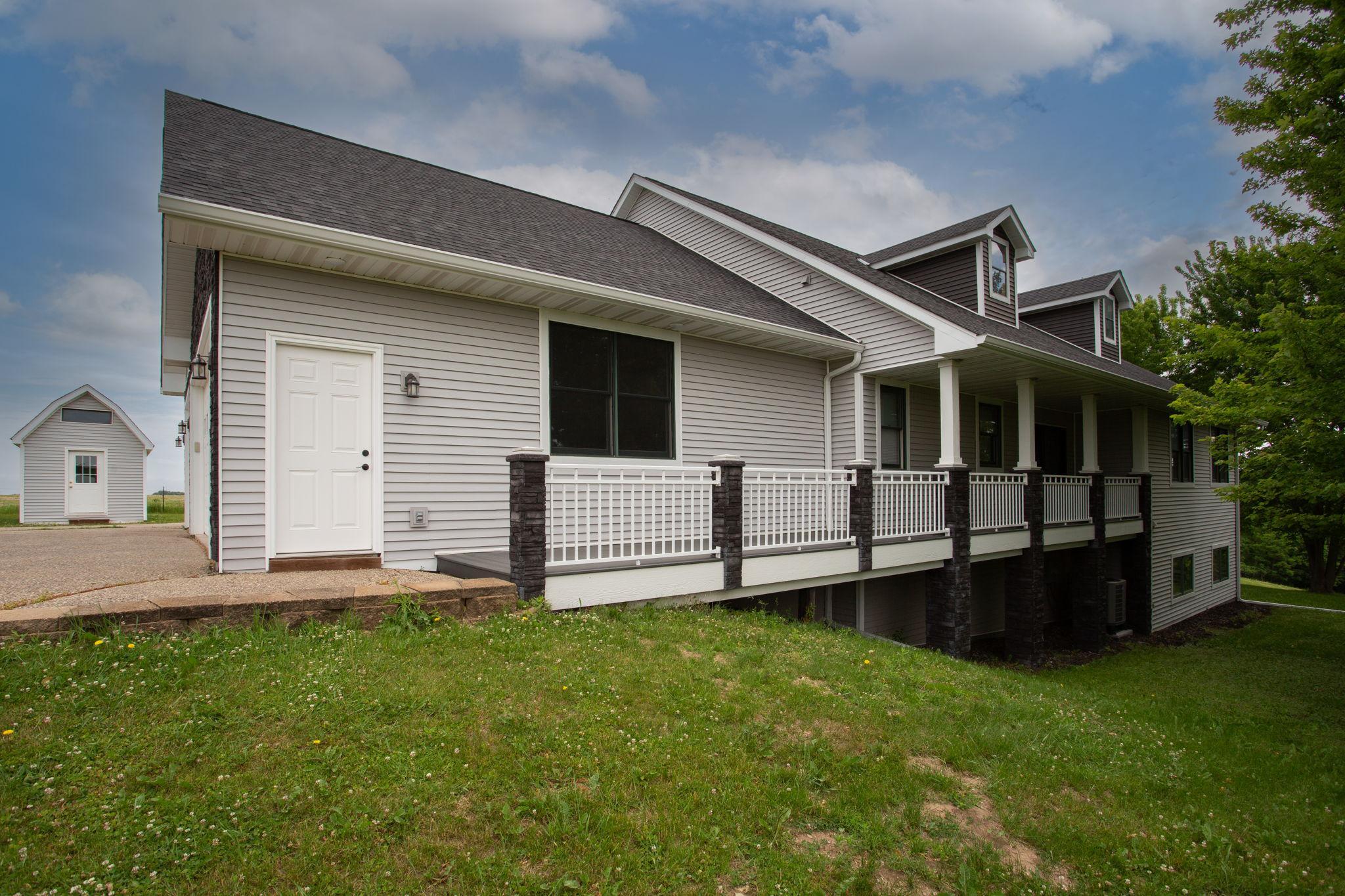 17531 County 41 Boulevard Property Photo 6