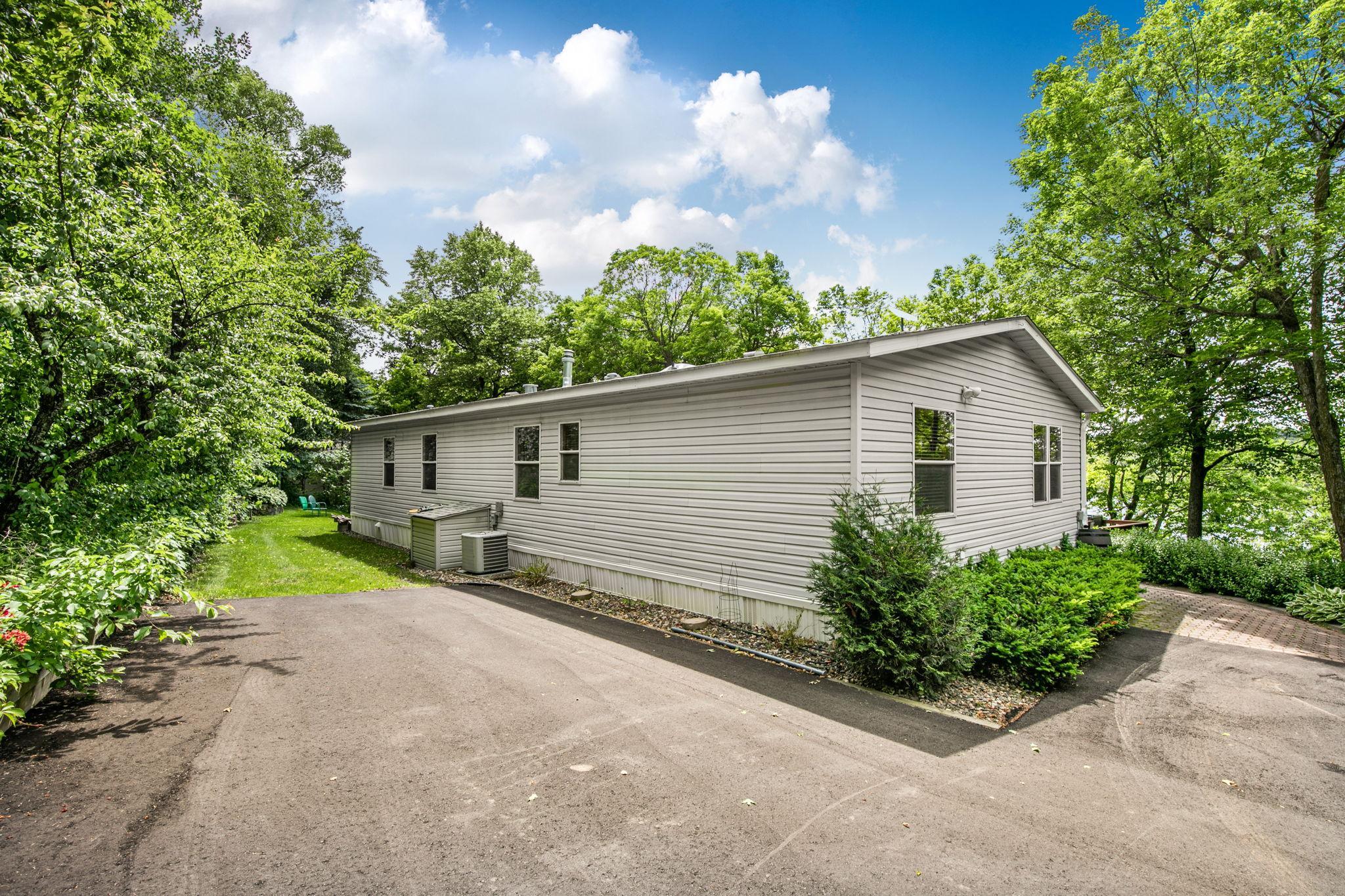 10065 Amigo Trail Property Photo 4