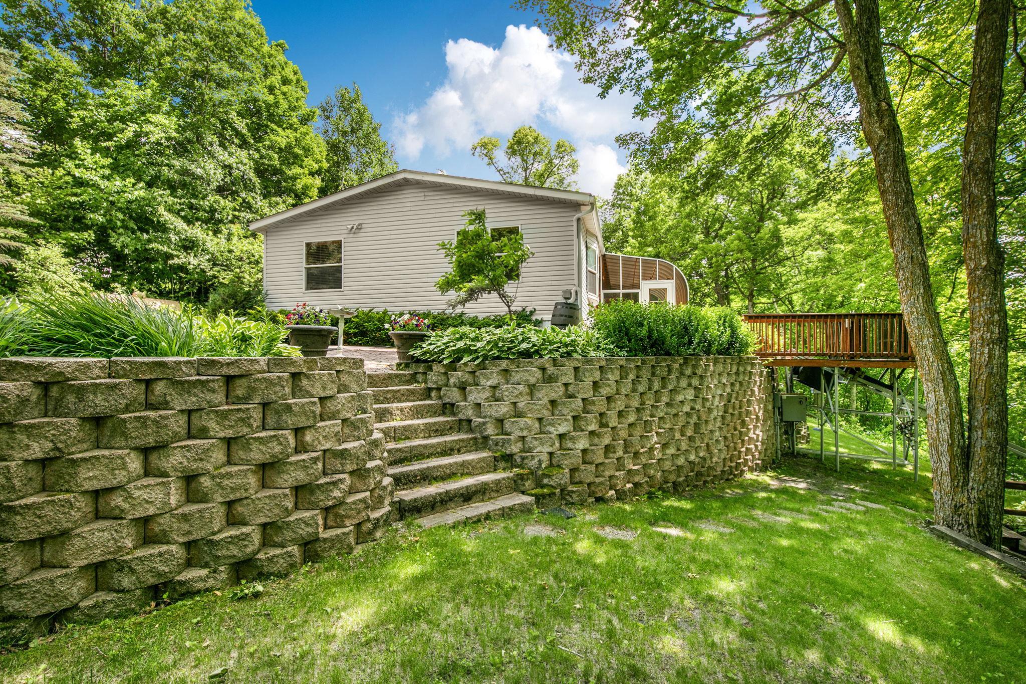 10065 Amigo Trail Property Photo 5