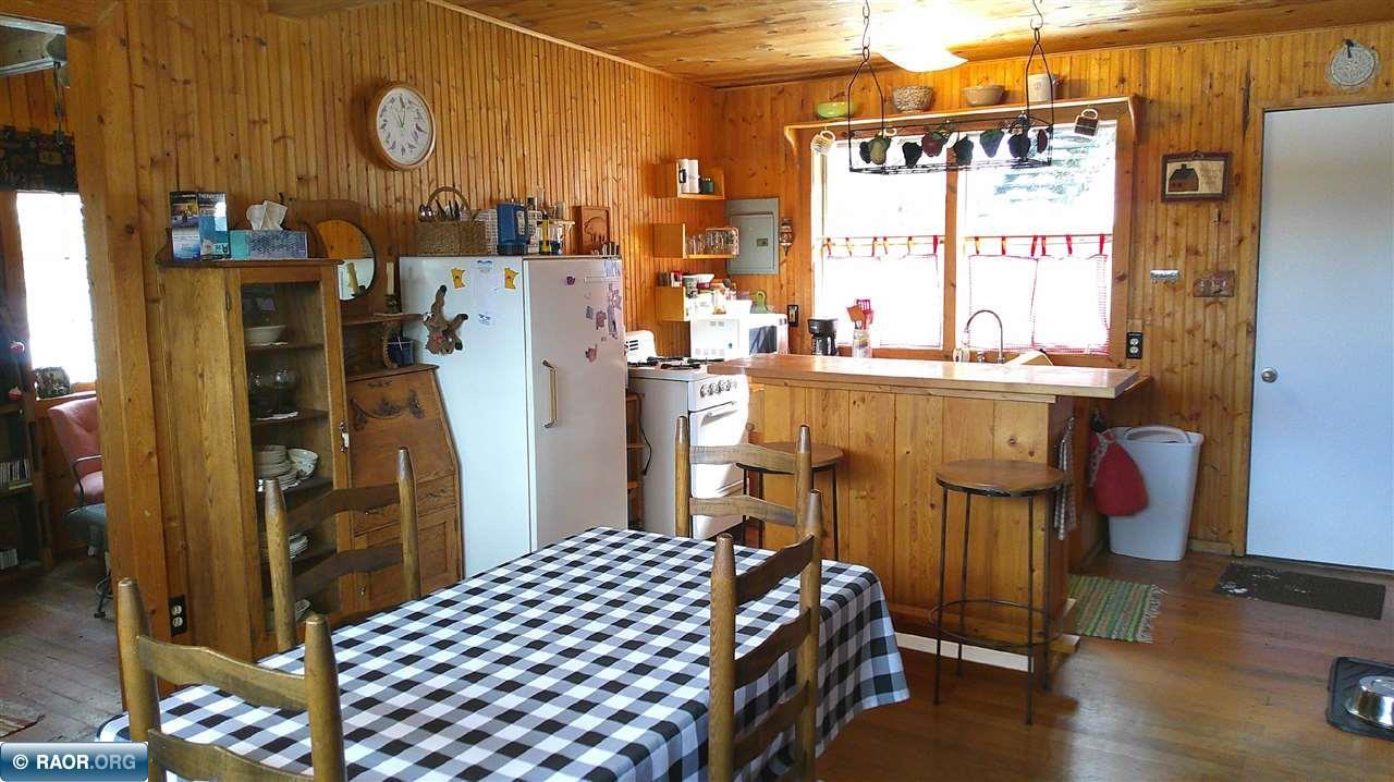 3031 Black Bay Road Property Photo 7