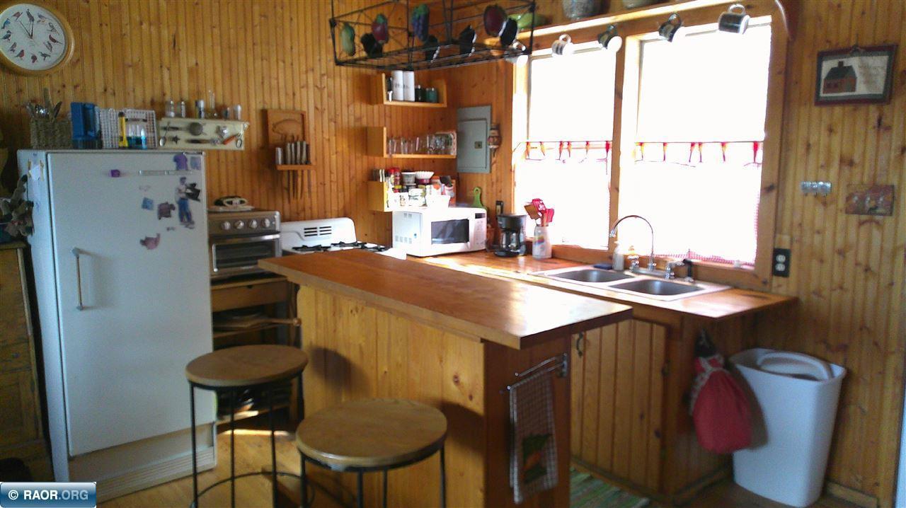 3031 Black Bay Road Property Photo 10
