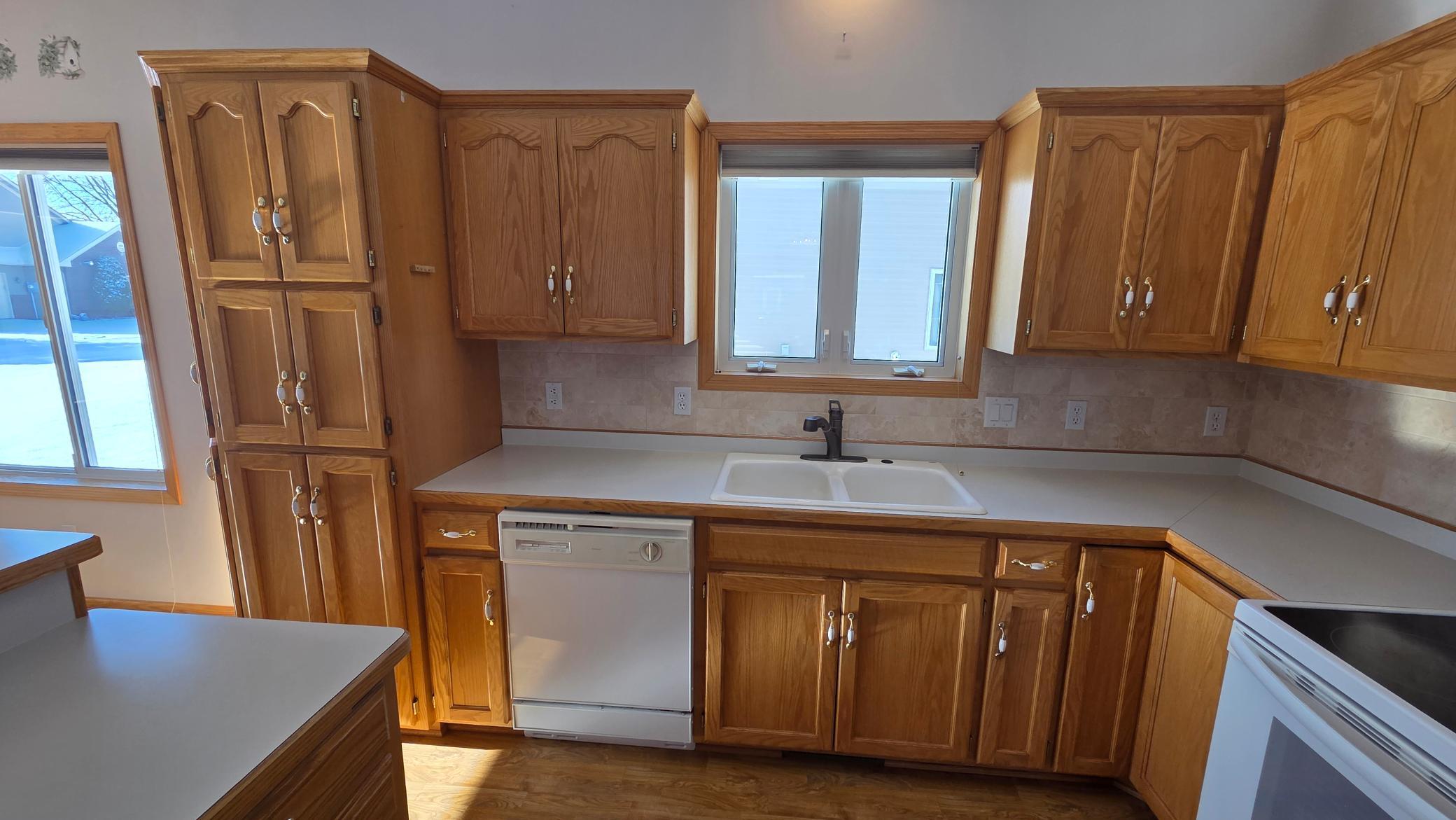 165 Cardinal Lane Property Photo 17