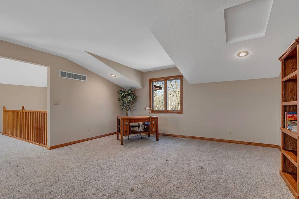 25411 Daventry Road Property Photo 28