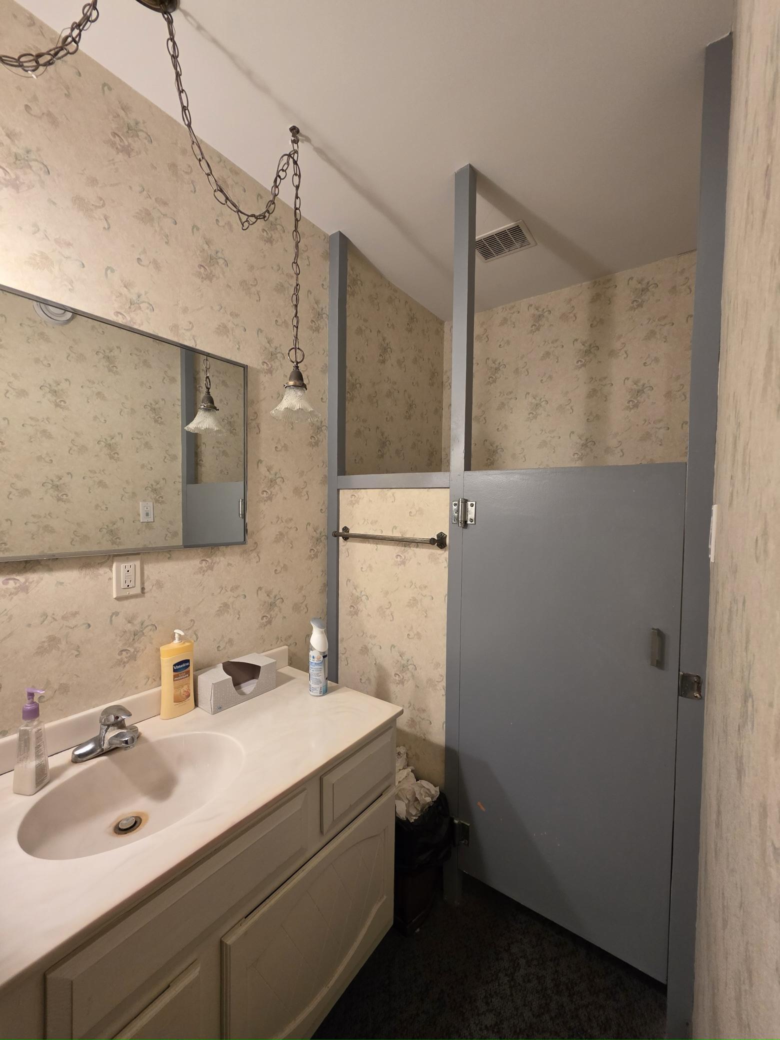 20 E Main Street Property Photo 8