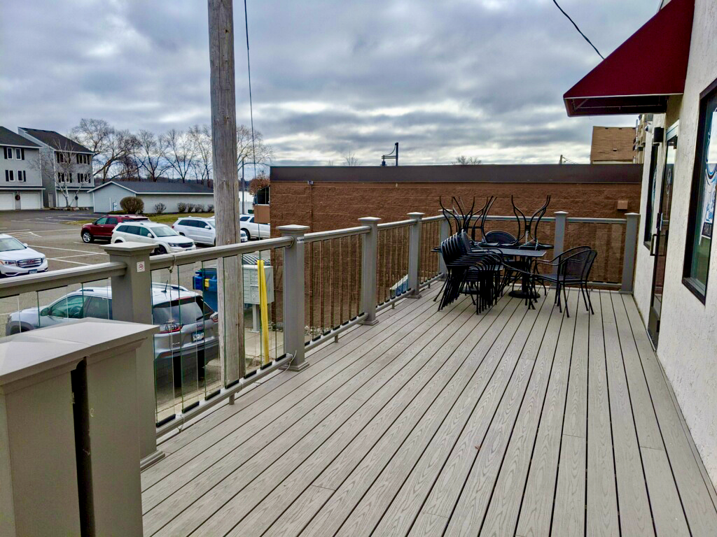 167 Lake Street N Property Photo 13