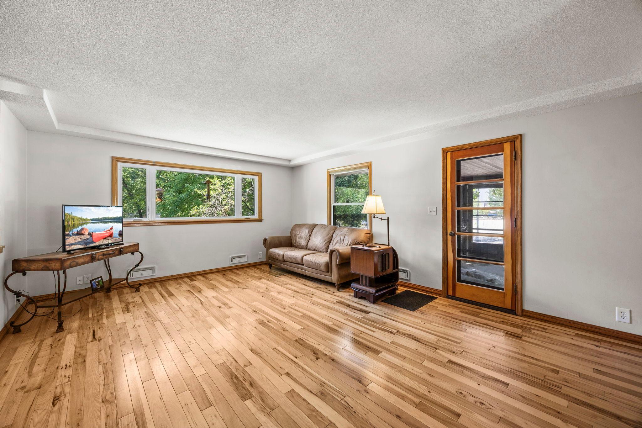 4344 Williston Road Property Photo 6