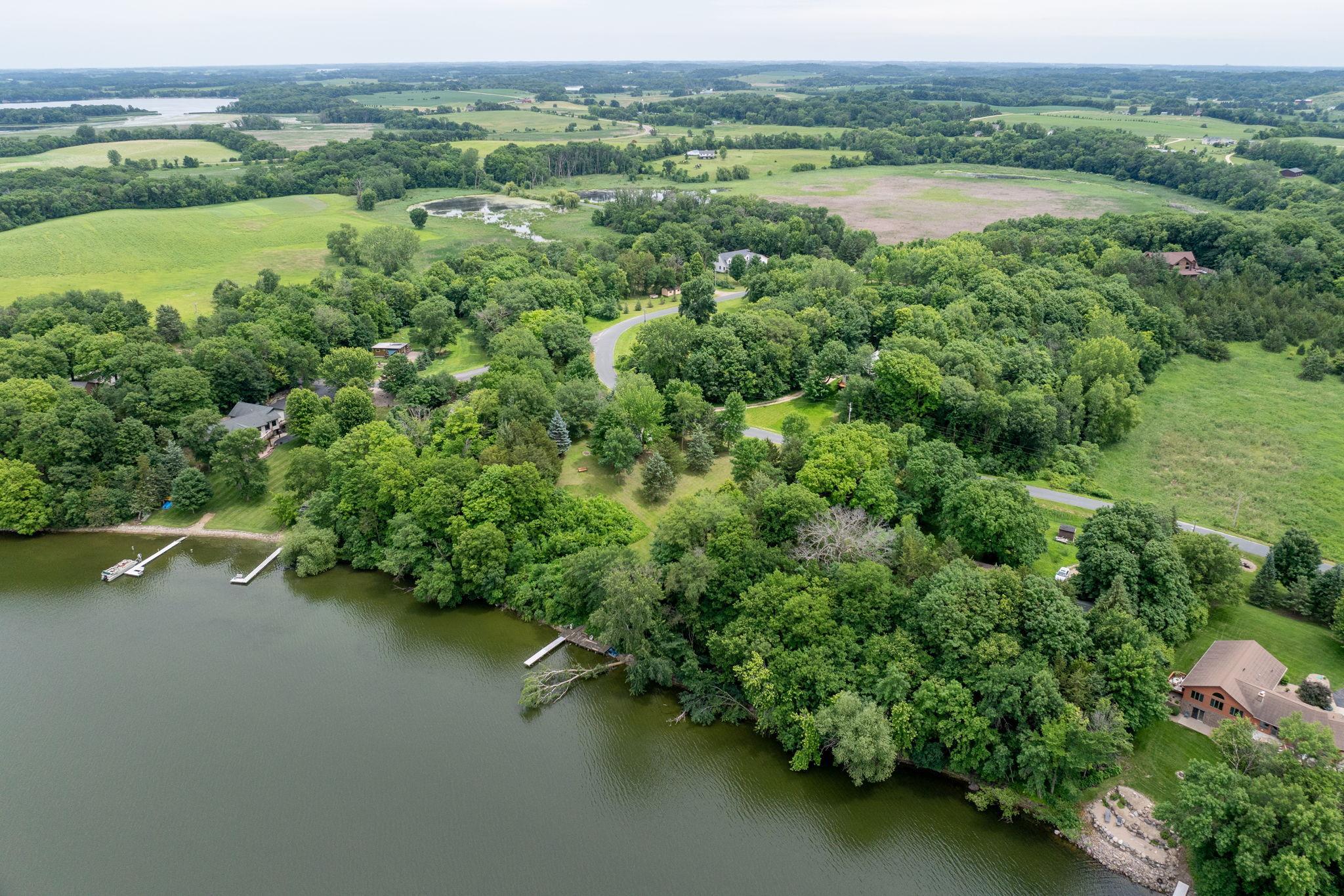 24444 & 24462 Arrowhead Trail Property Photo 6