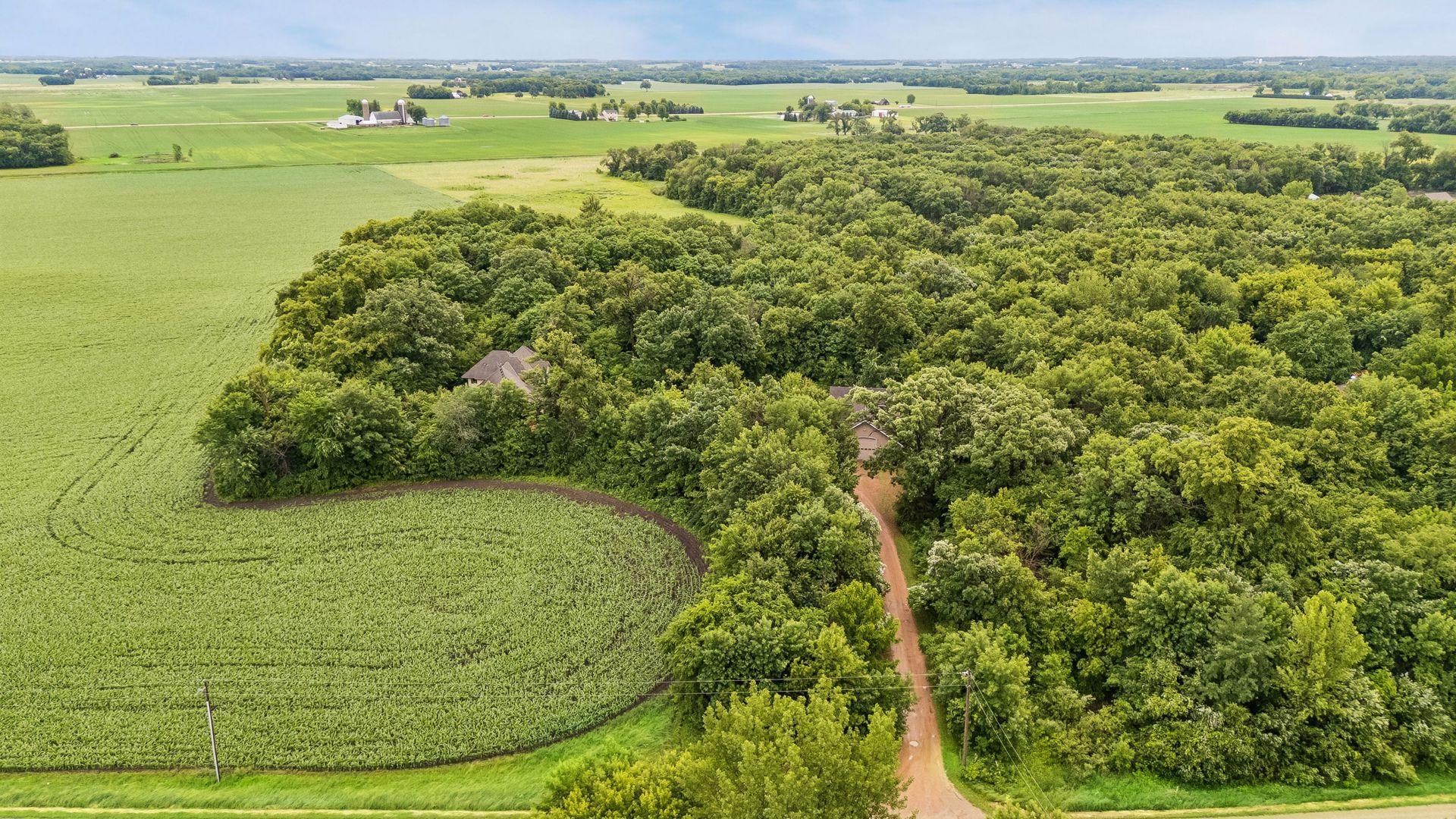 7575 Welcome Road Property Photo 8