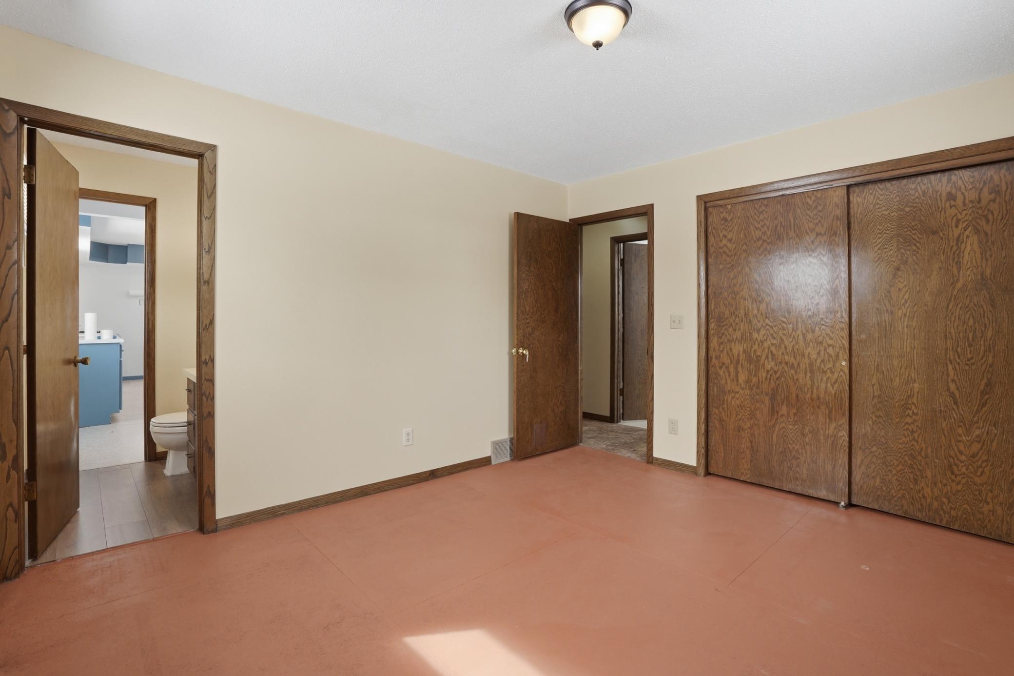 12916 250th Avenue Ne Property Photo 11