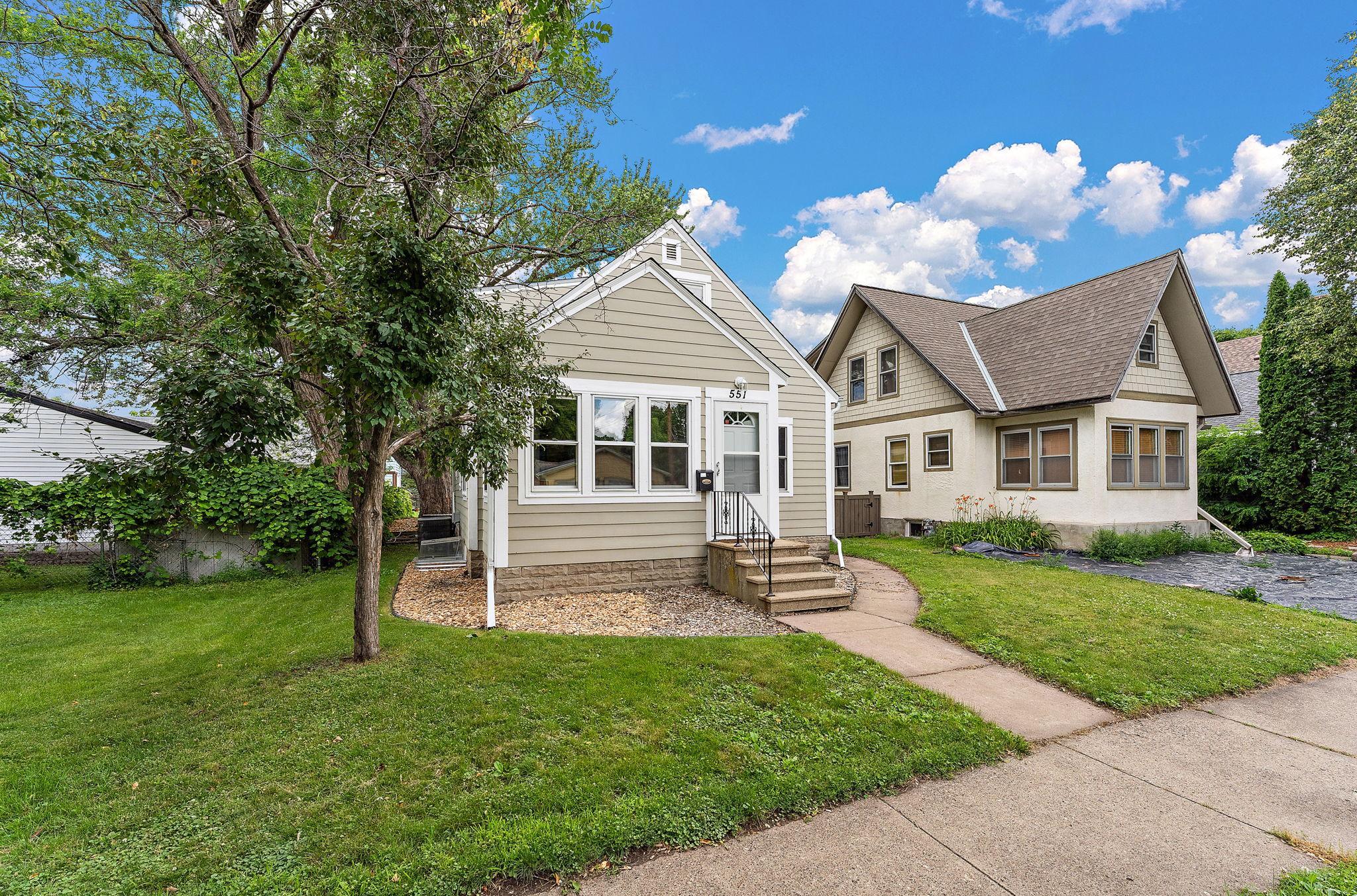 551 Pascal Street N Property Photo 3