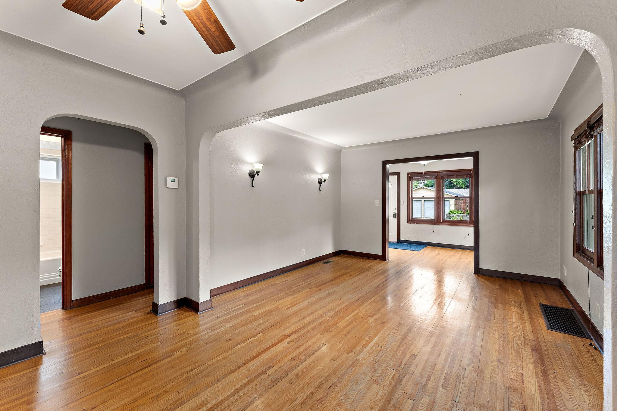 551 Pascal Street N Property Photo 8