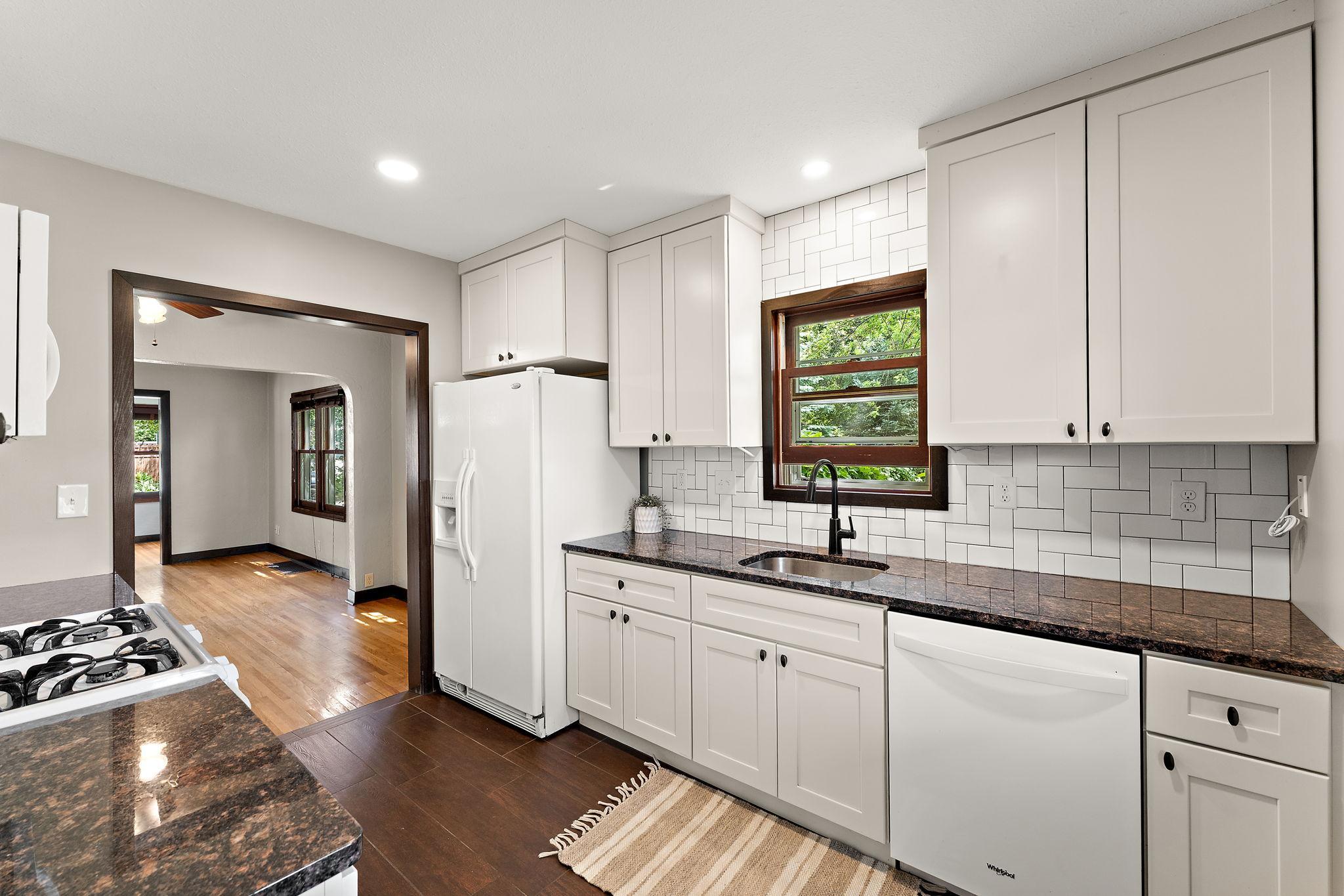551 Pascal Street N Property Photo 15