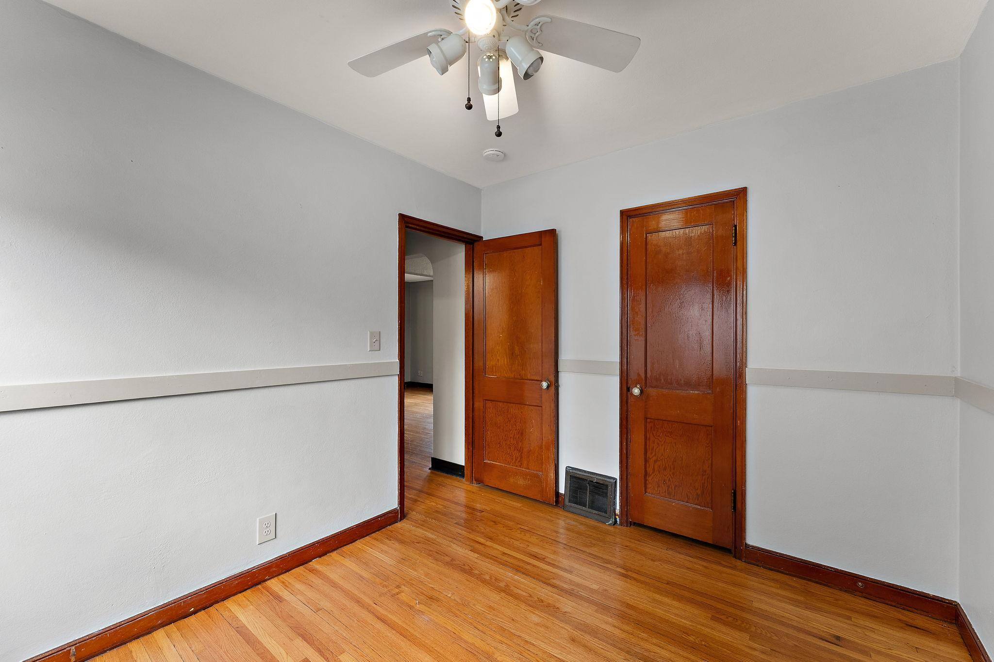 551 Pascal Street N Property Photo 19