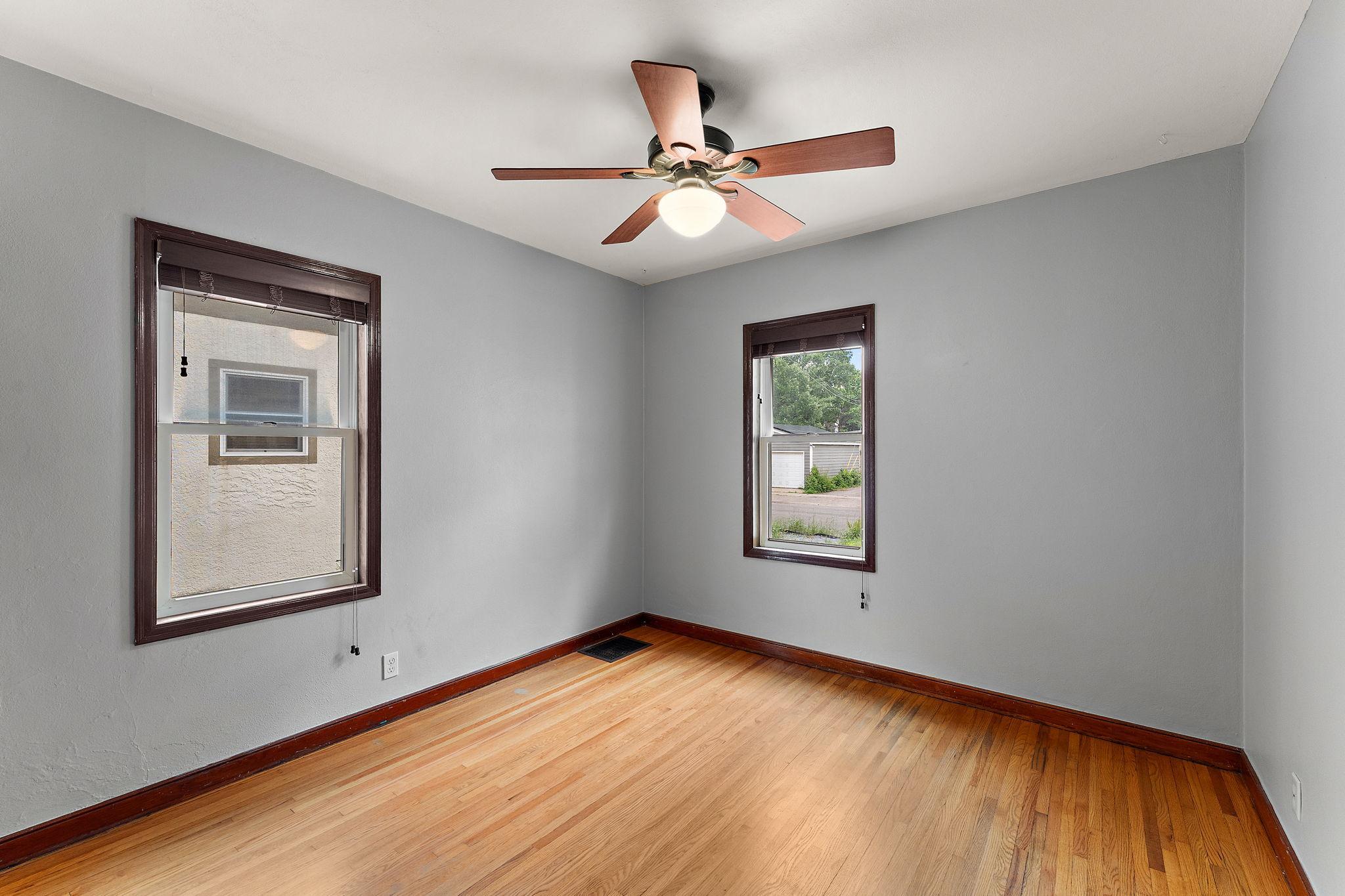 551 Pascal Street N Property Photo 21