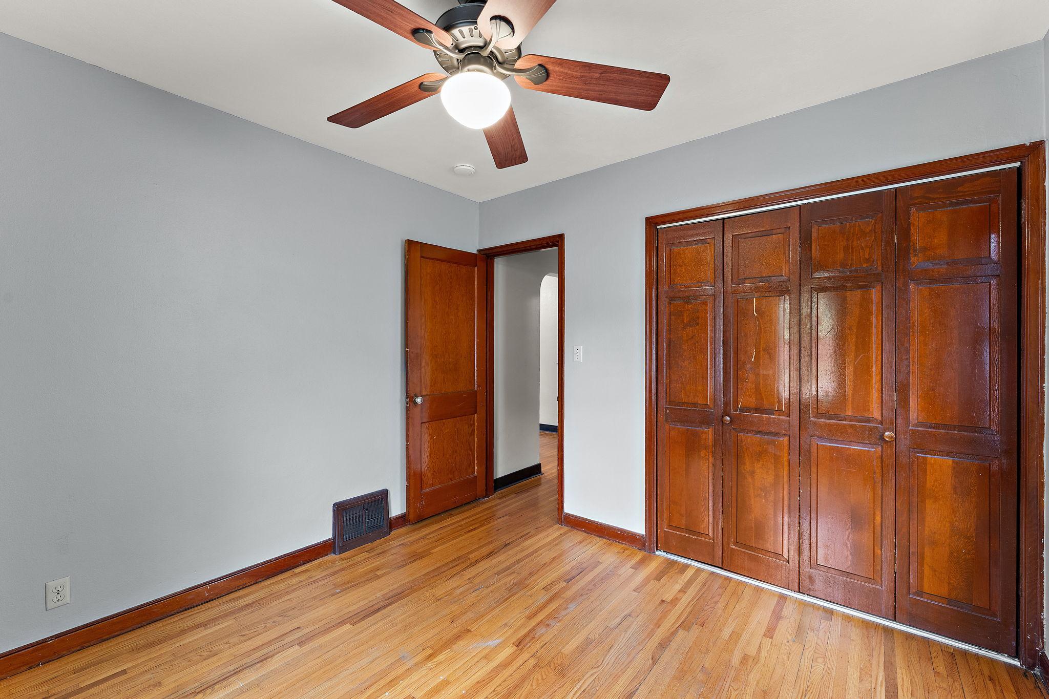 551 Pascal Street N Property Photo 22