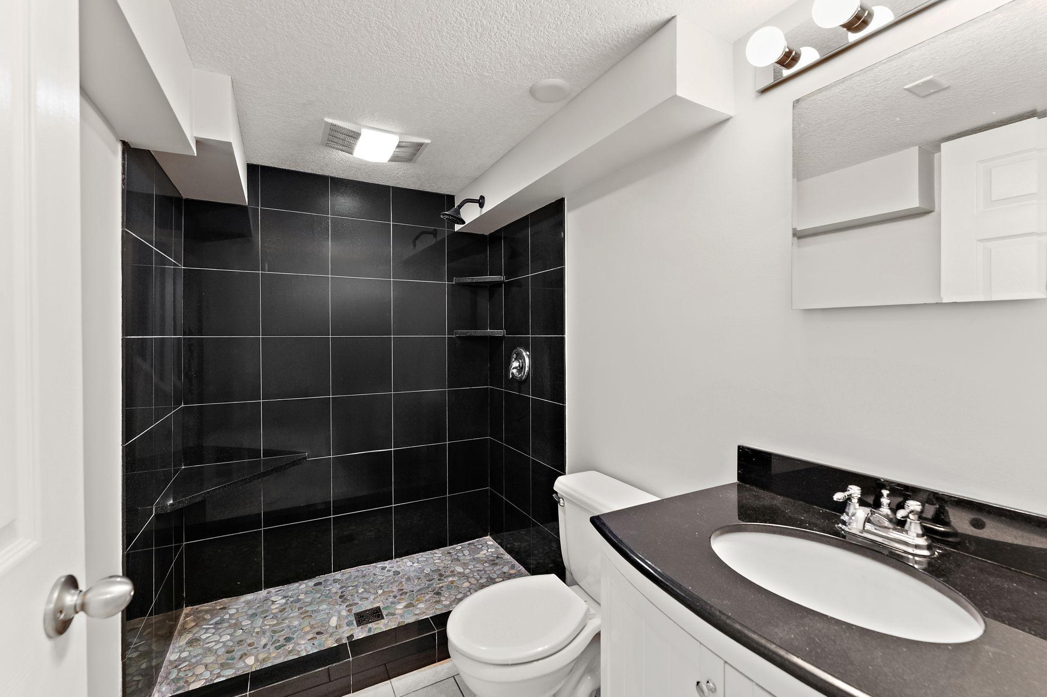 551 Pascal Street N Property Photo 23