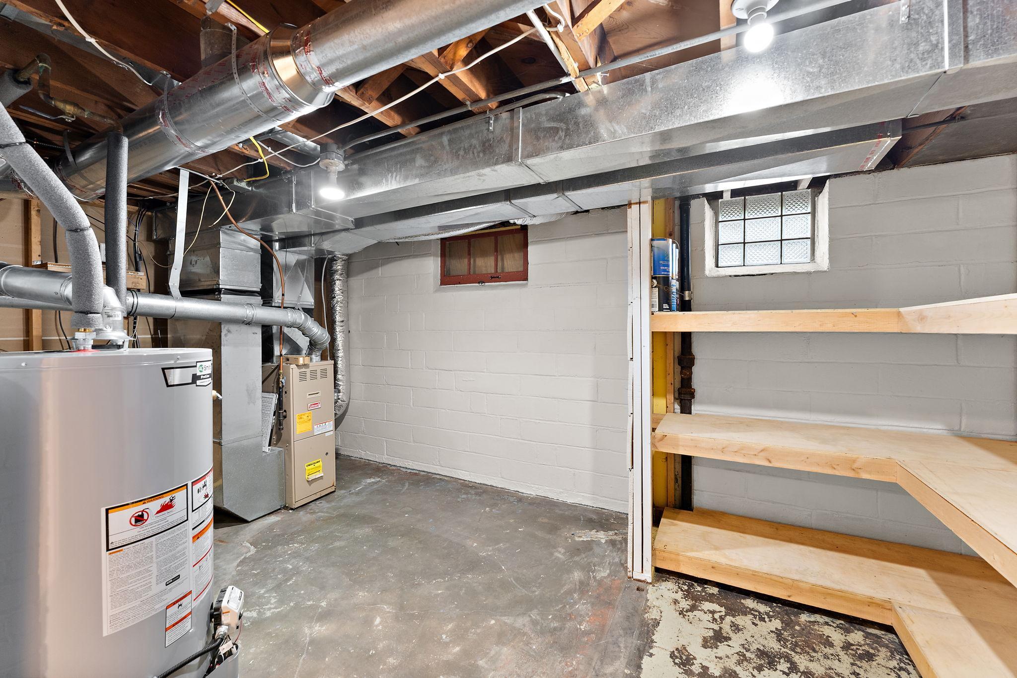 551 Pascal Street N Property Photo 28
