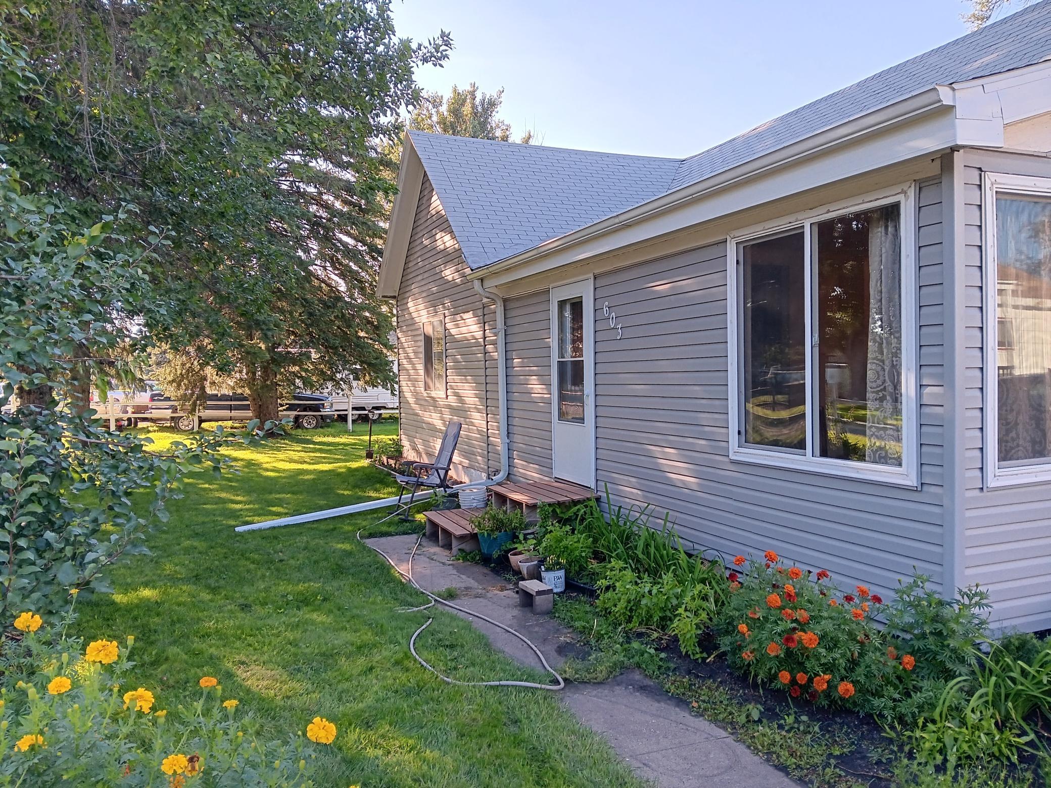 603 Pearl Street N
