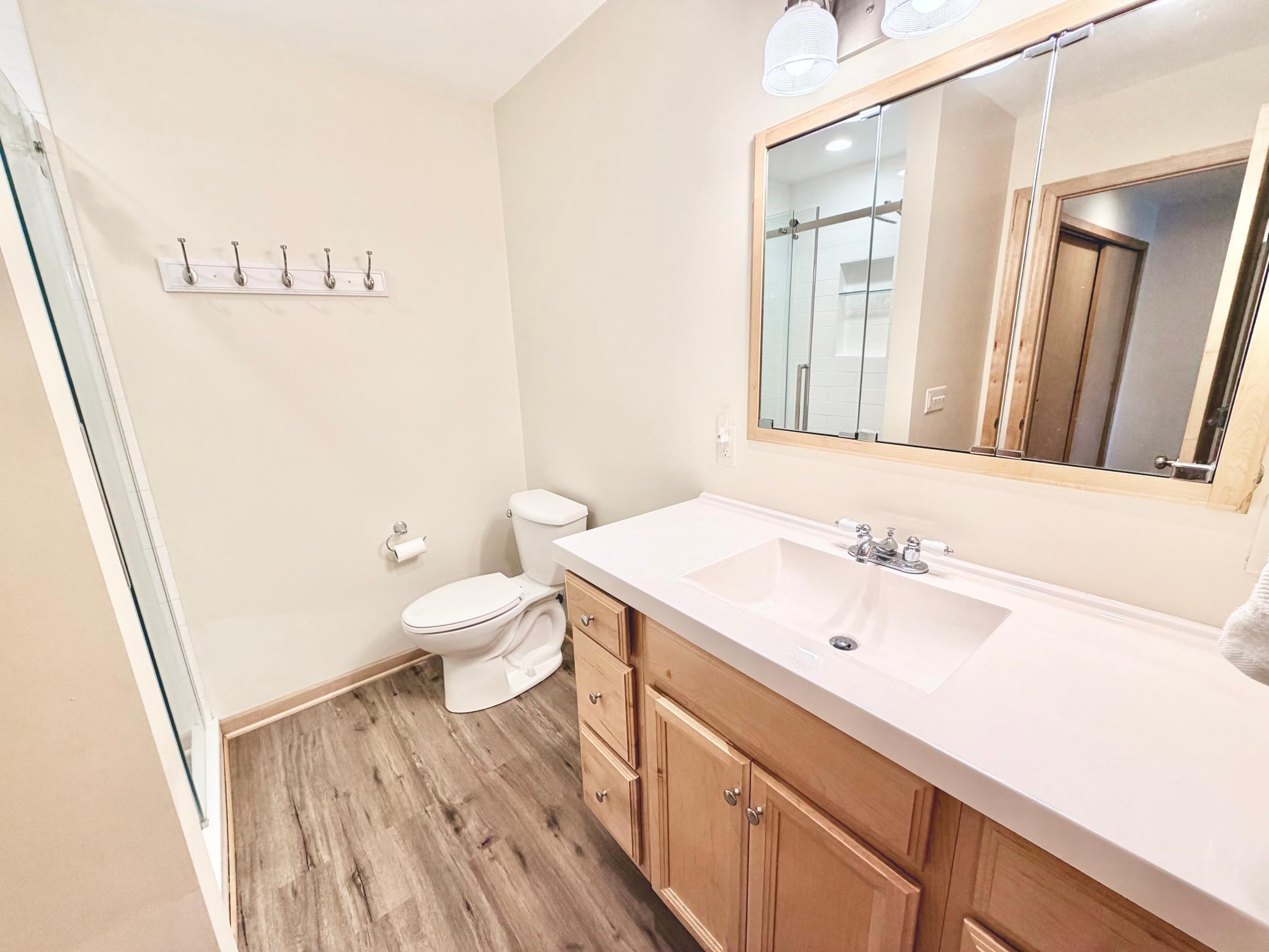 5060 Edgewater Drive Property Photo 34