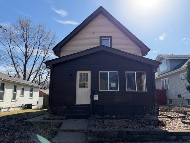 844 Armstrong Avenue Property Photo 1
