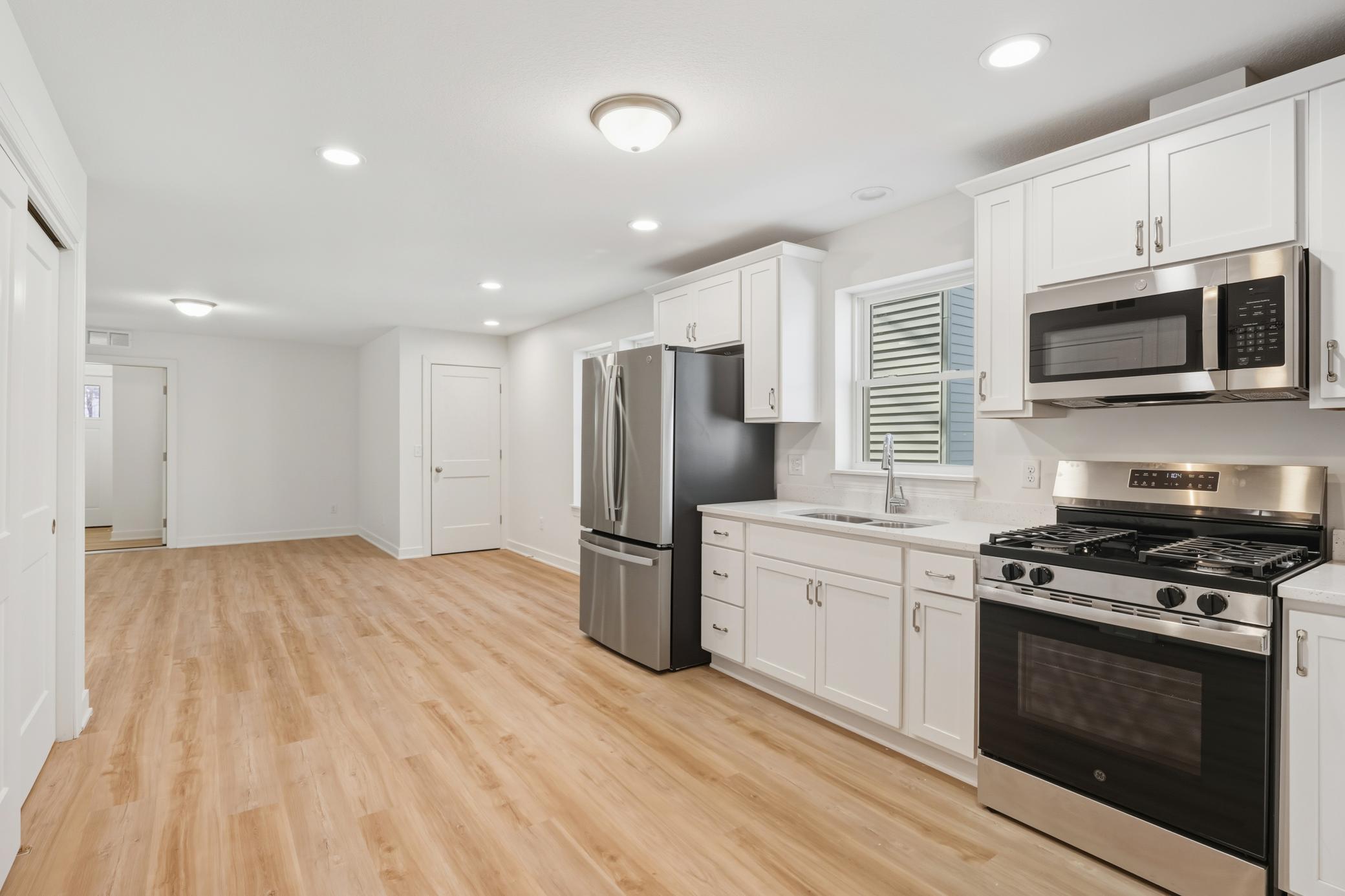 1195 Bush Avenue Property Photo 7