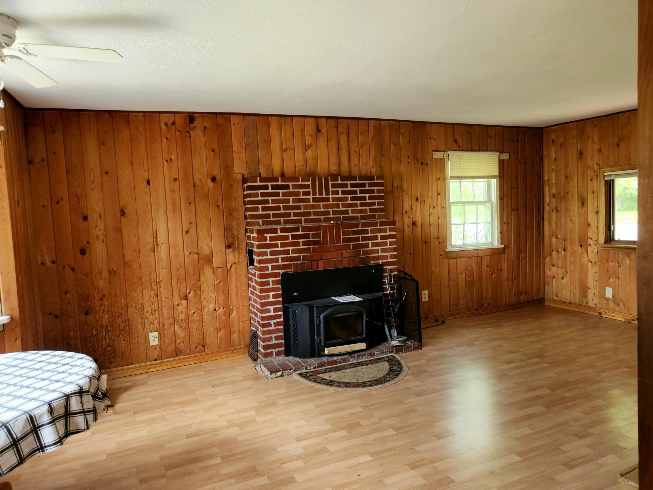 116 12th Street W Property Photo 13