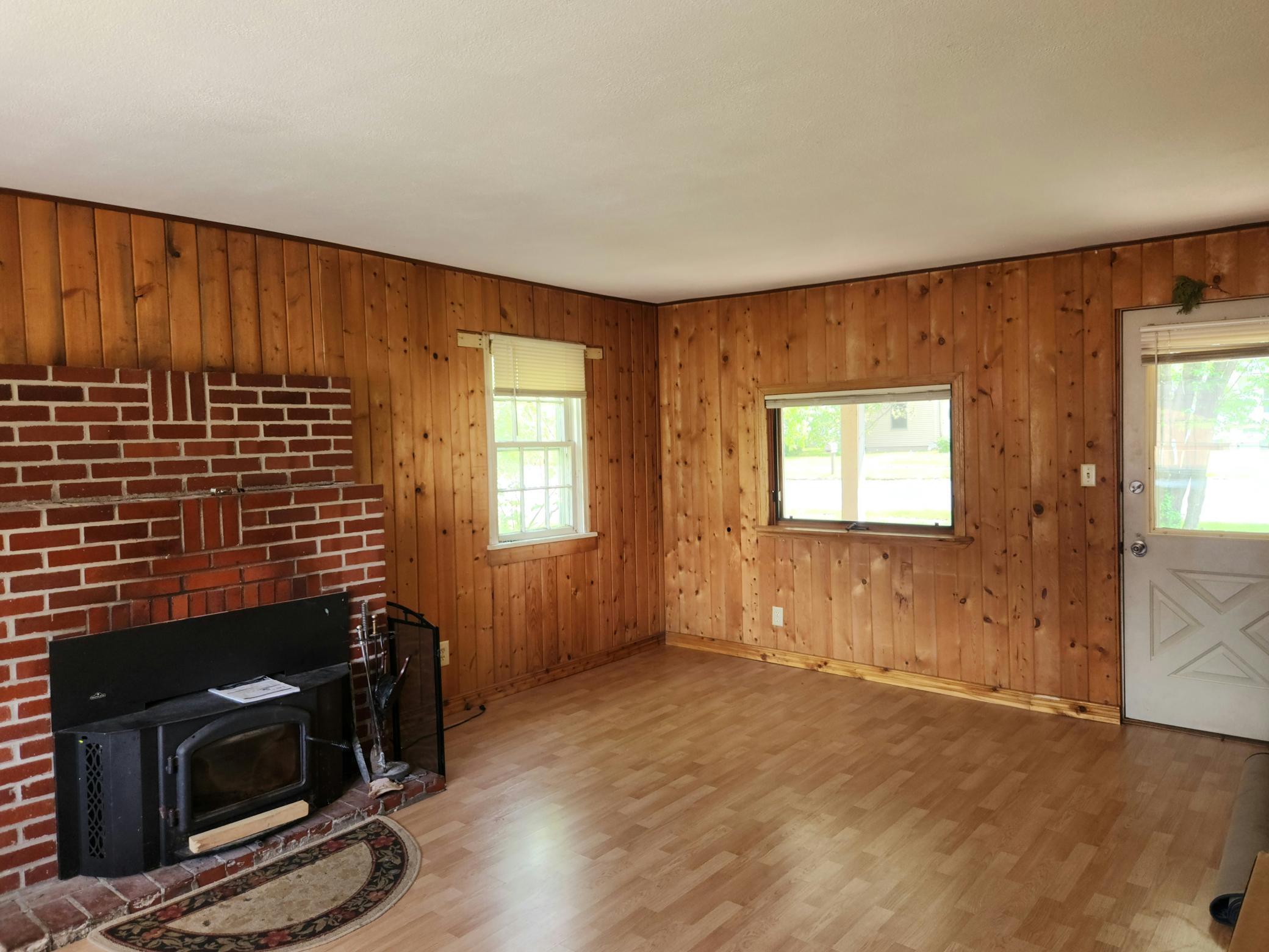 116 12th Street W Property Photo 15