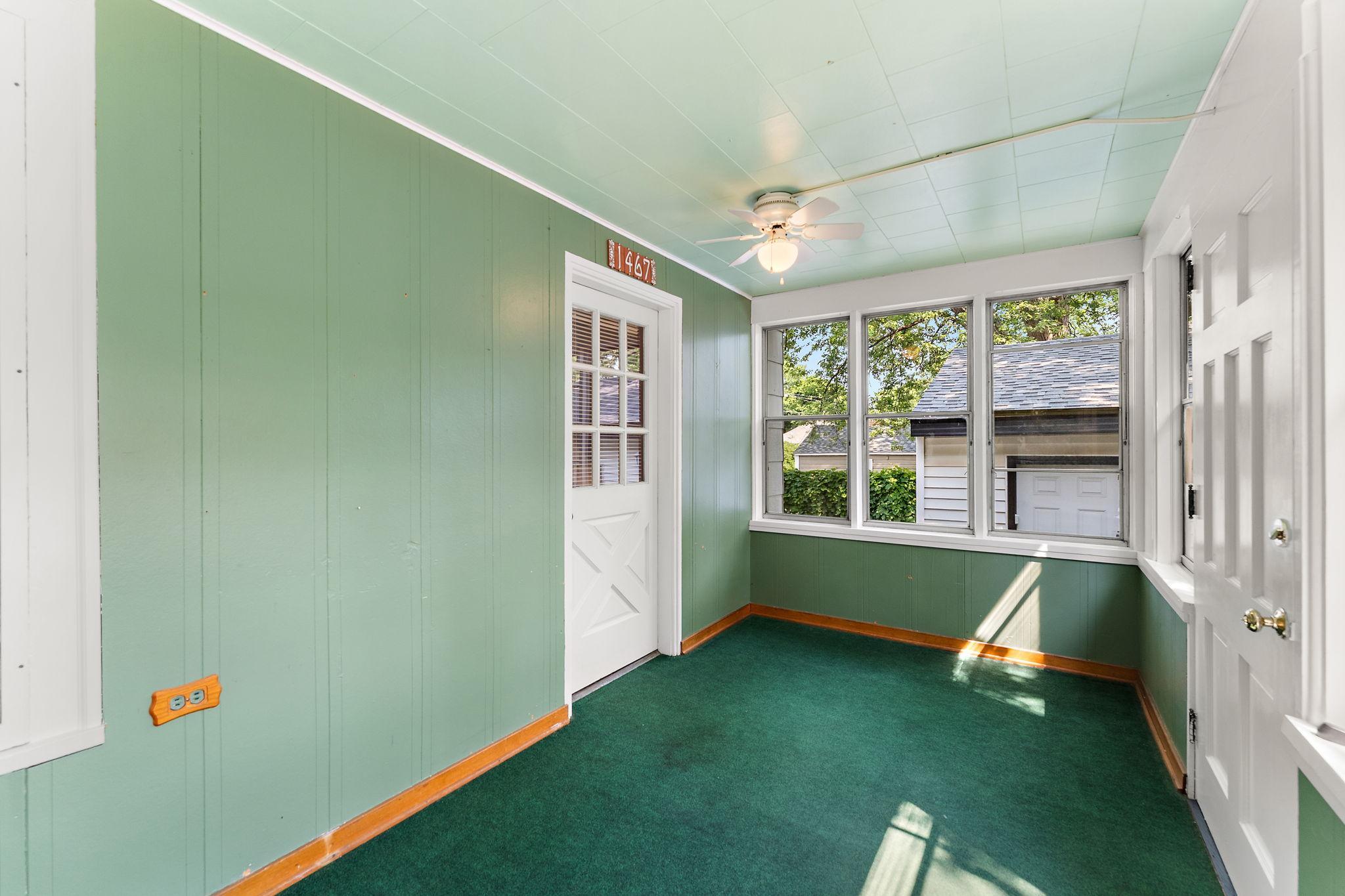 1467 Charles Avenue Property Photo 9