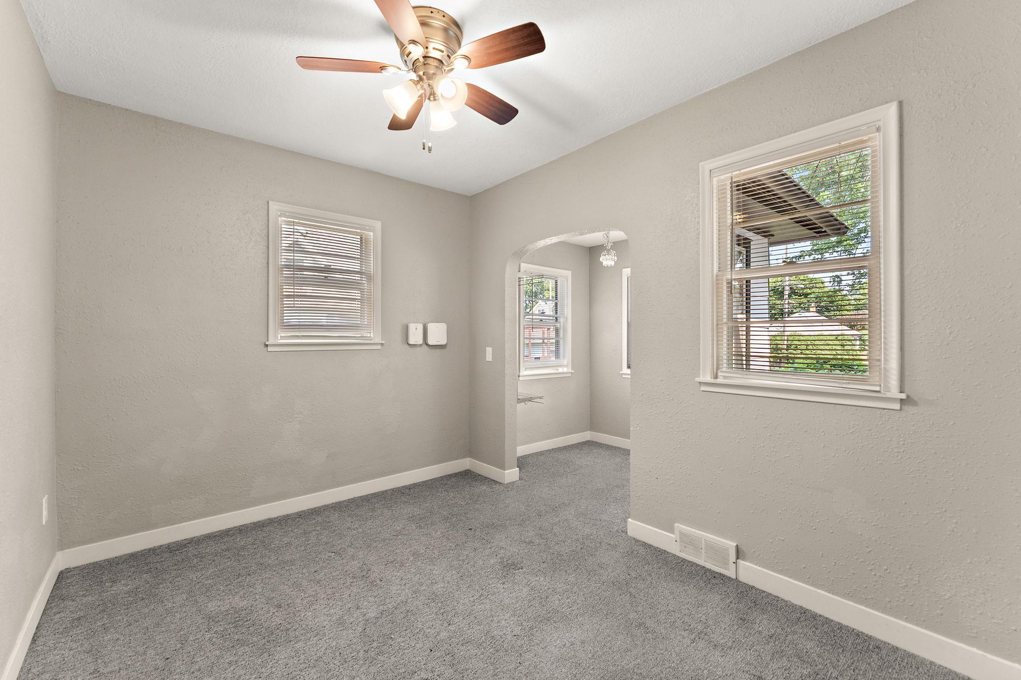 1467 Charles Avenue Property Photo 15