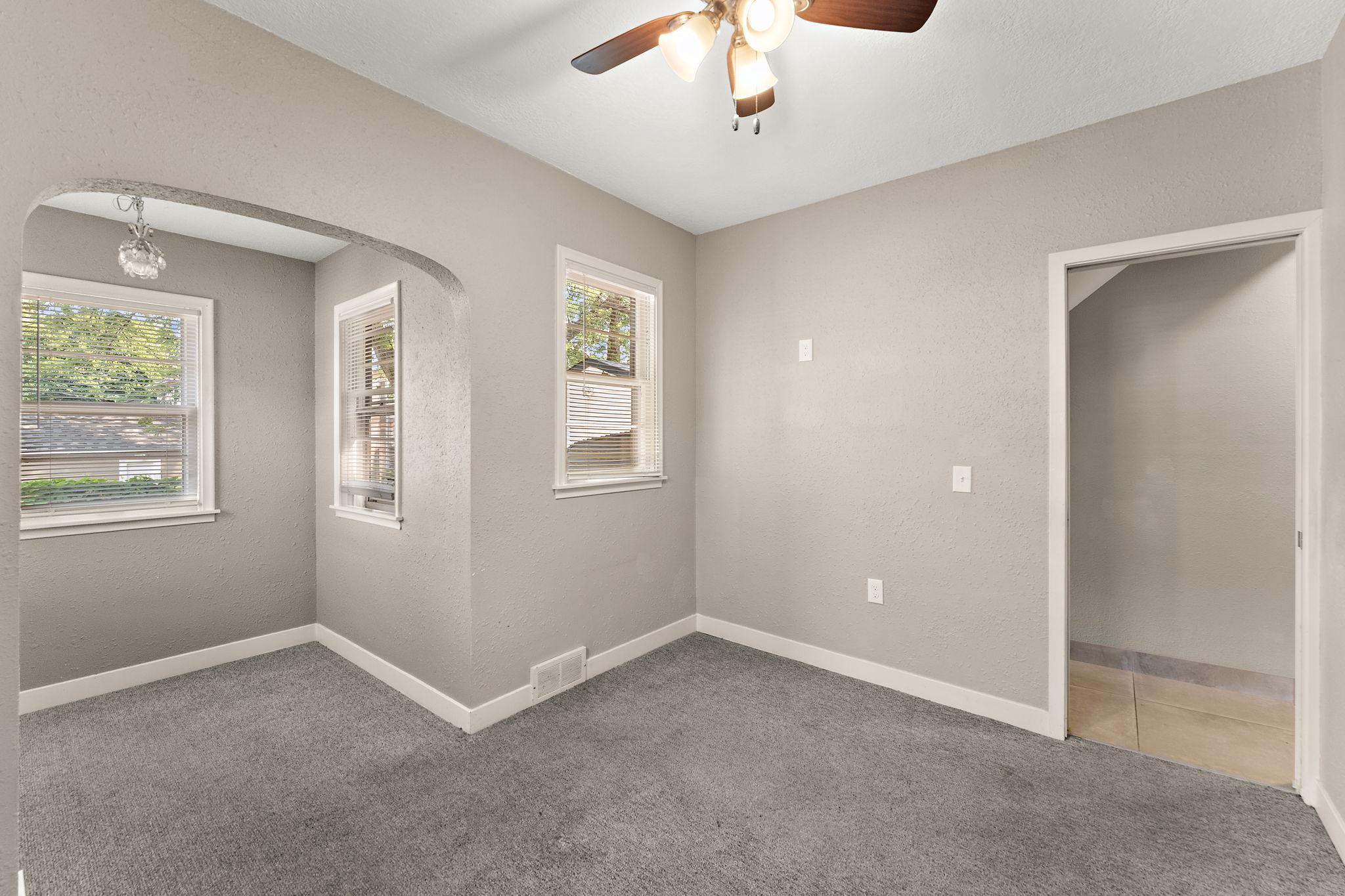 1467 Charles Avenue Property Photo 17