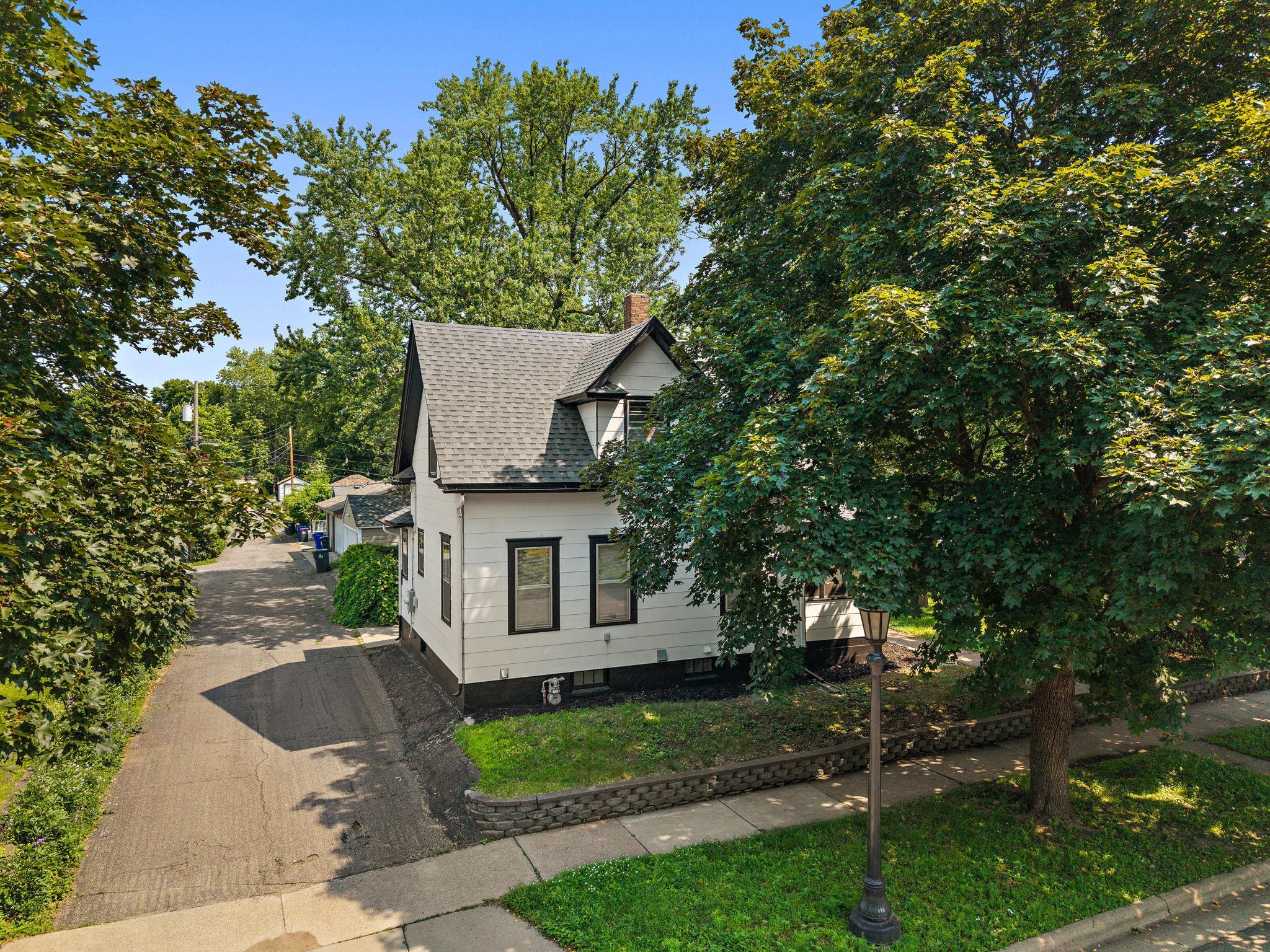 1467 Charles Avenue Property Photo 29