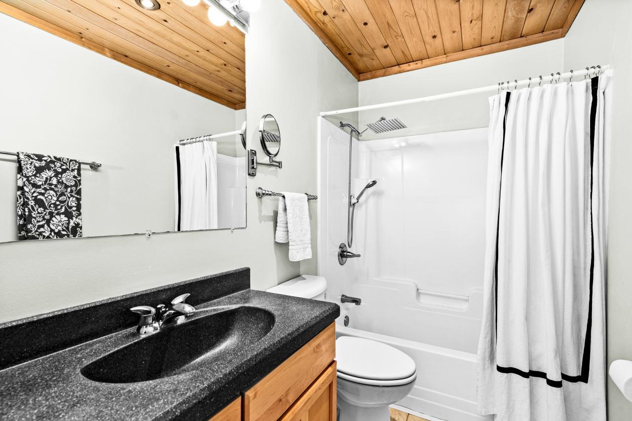 67 Snowshoe Trail Property Photo 10