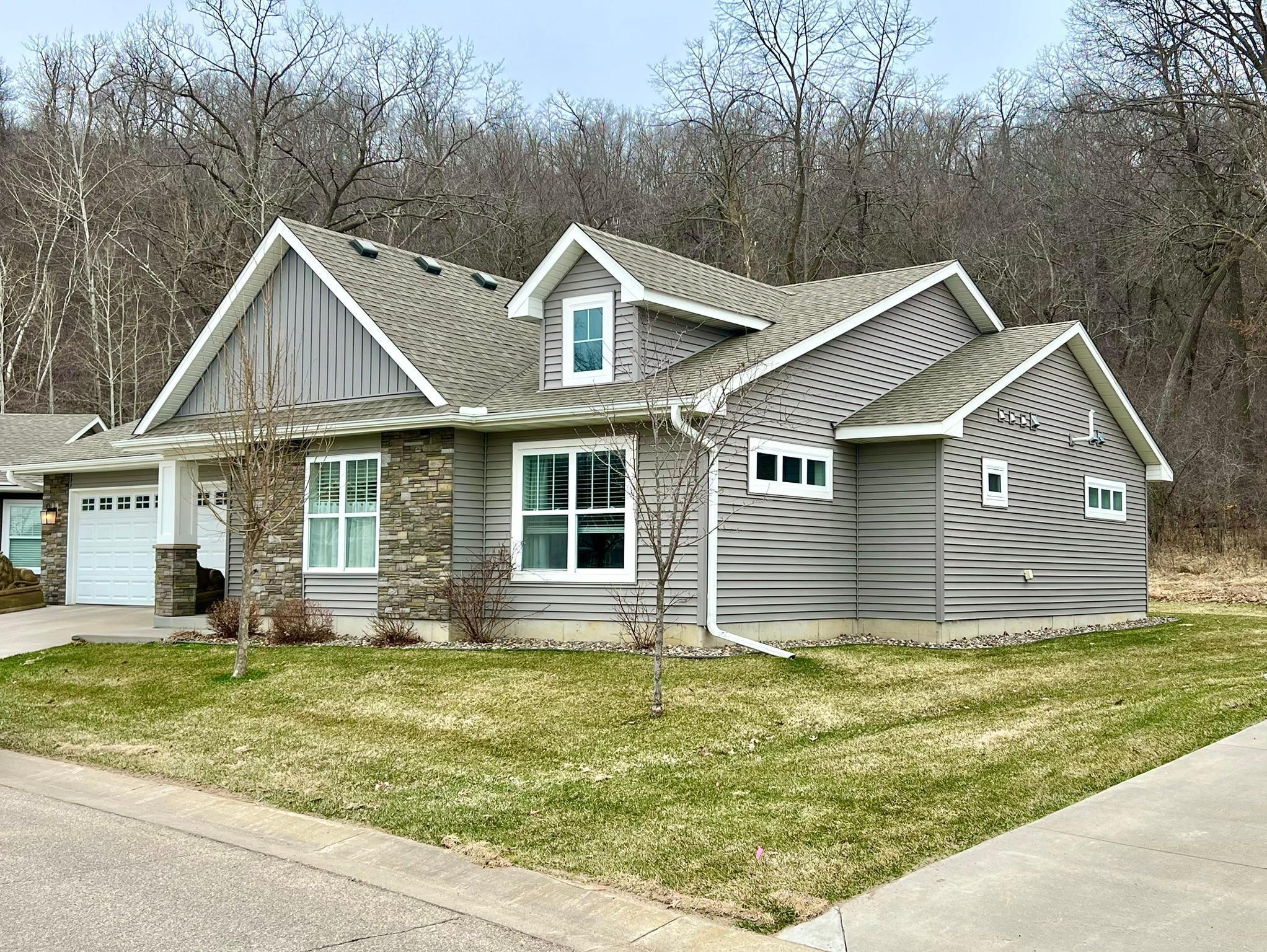 1140 Hewitt Boulevard Property Photo 2