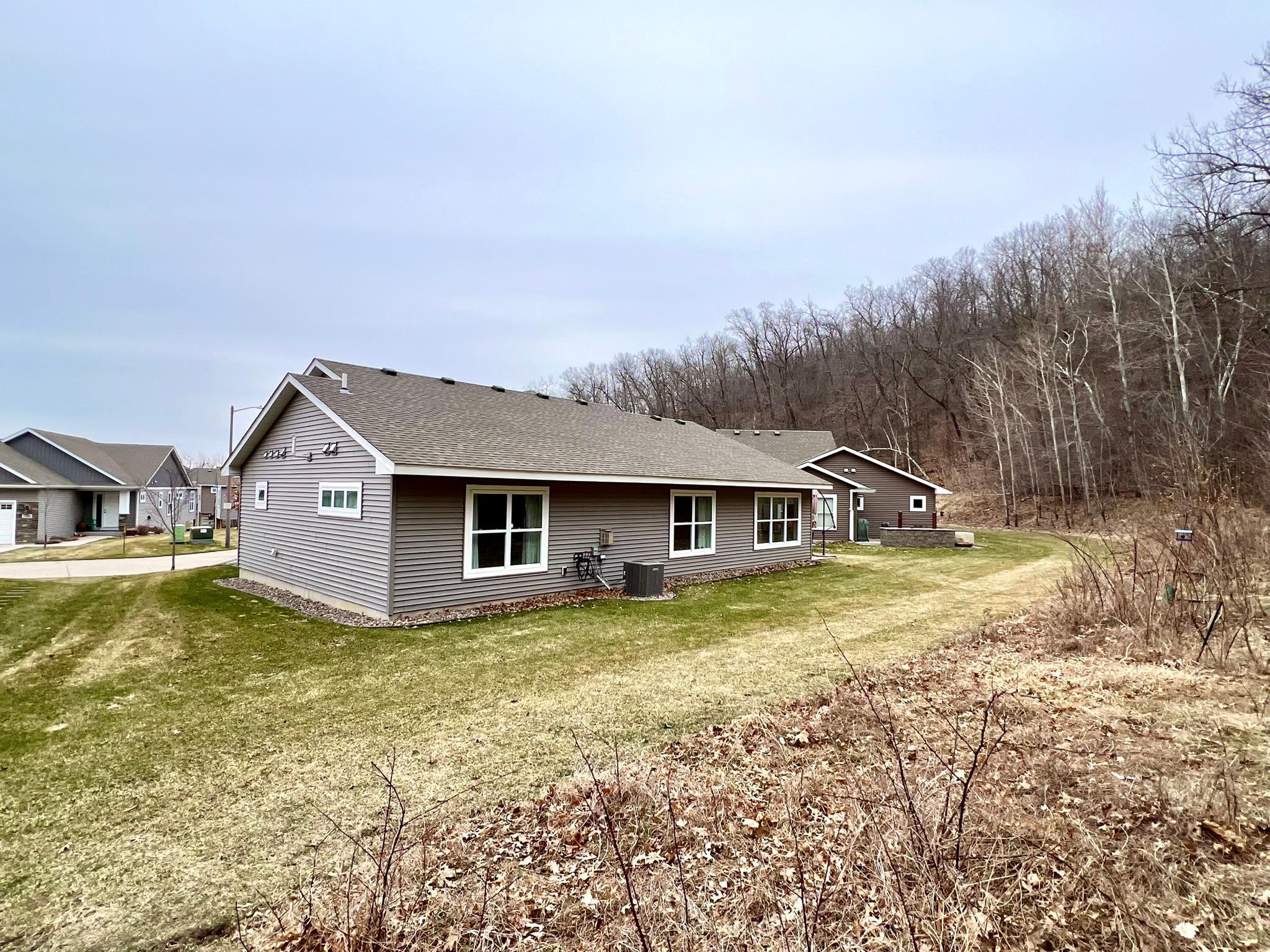 1140 Hewitt Boulevard Property Photo 4