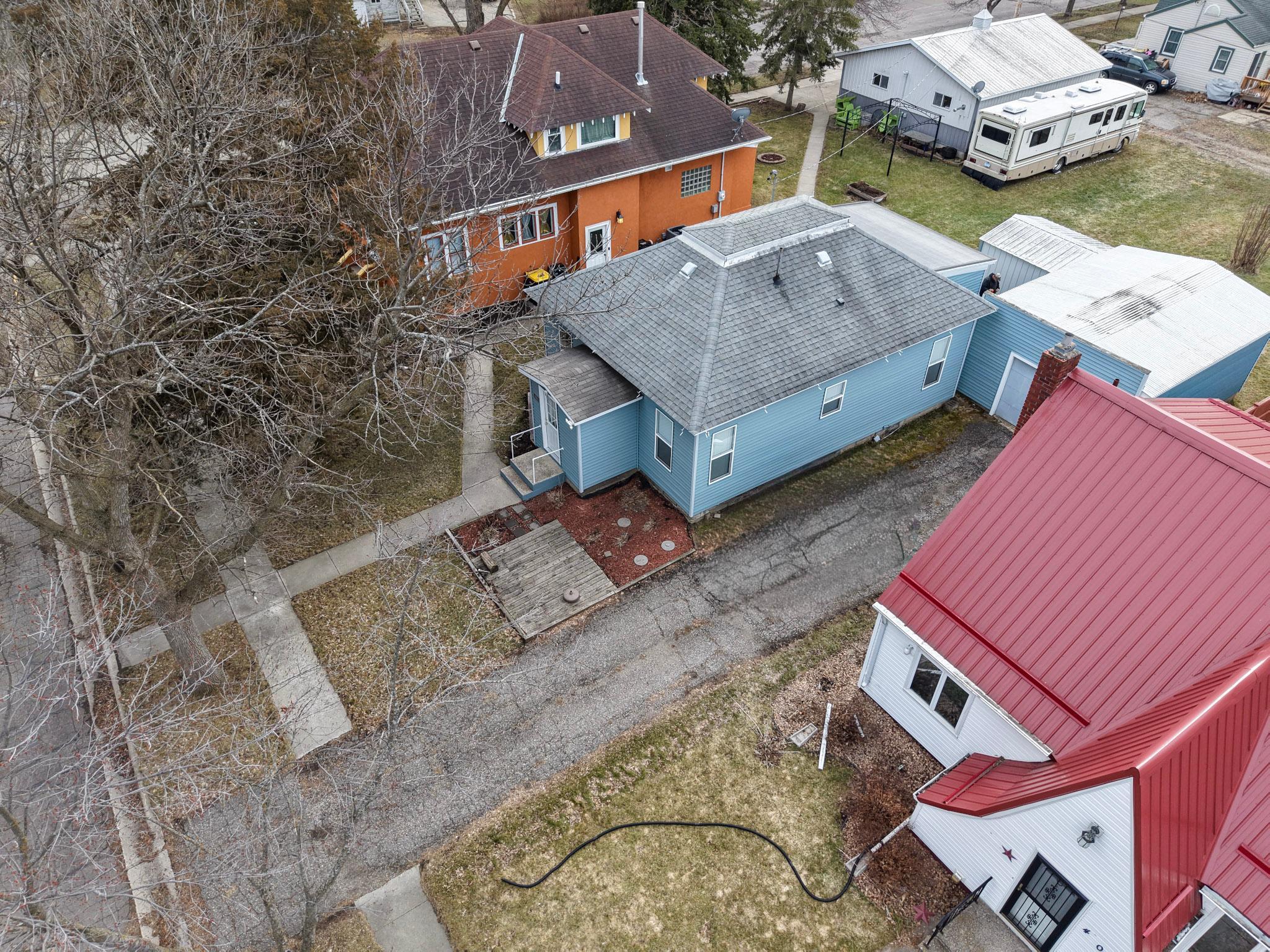 403 4th Street Property Photo 2