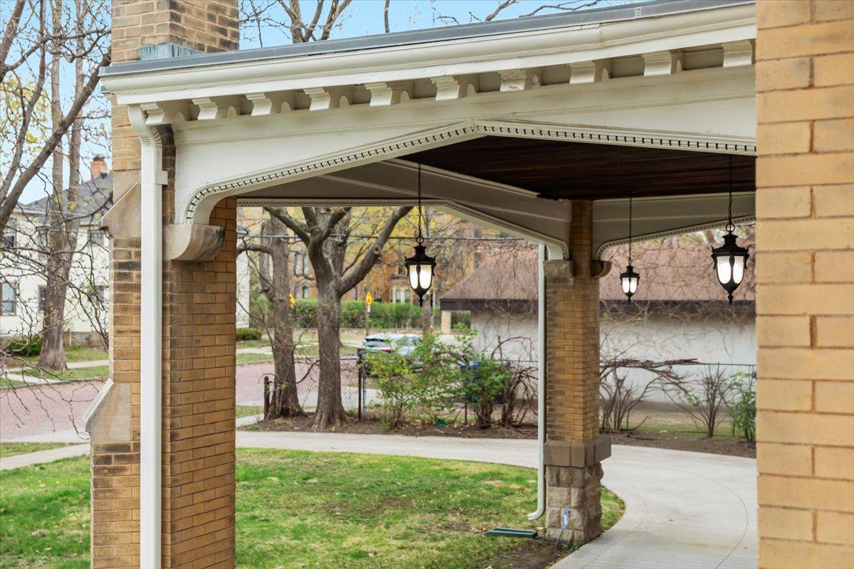 341 Dayton Avenue Property Photo 6